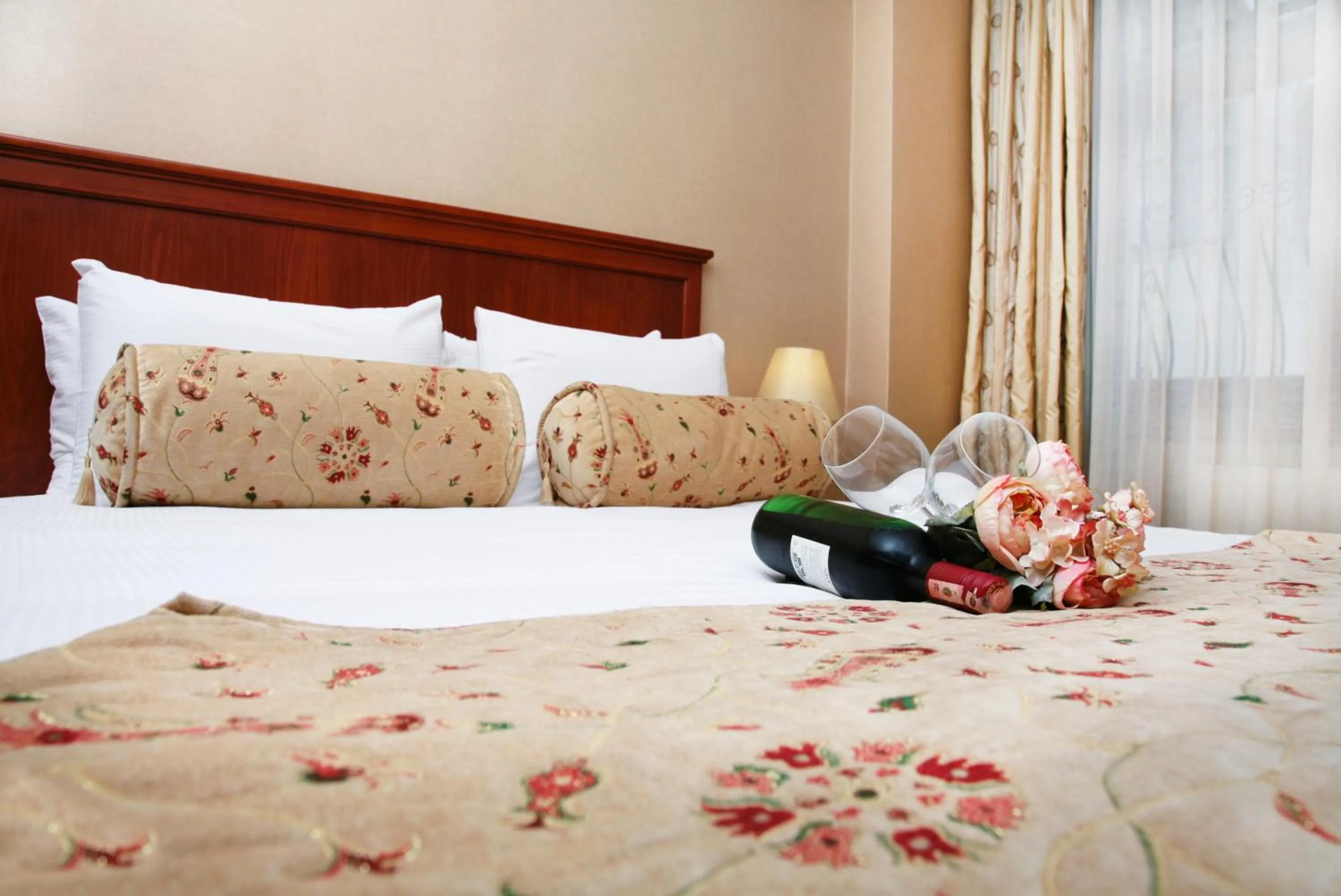 Bedroom, Bed in Sultanahmet Suites