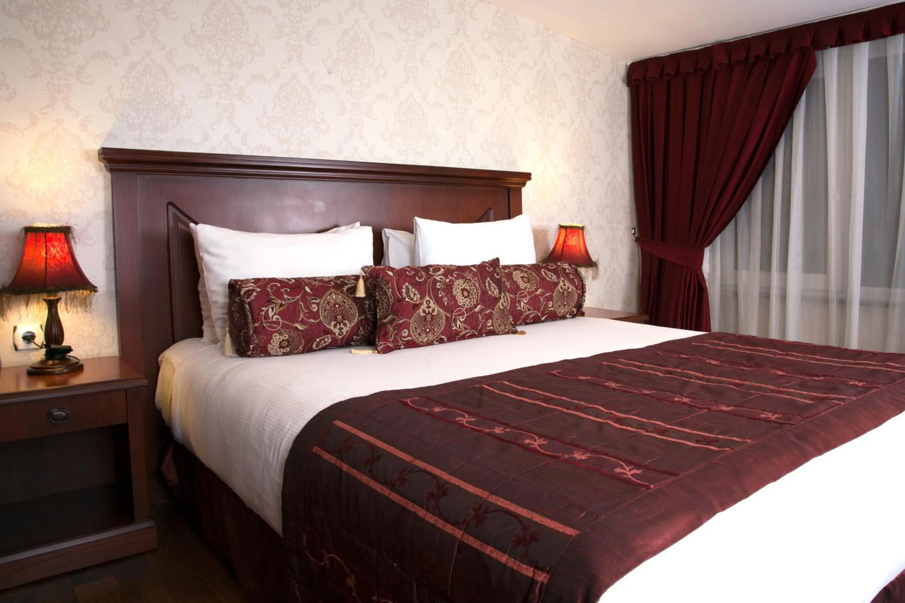 Bedroom, Bed in Sultanahmet Suites