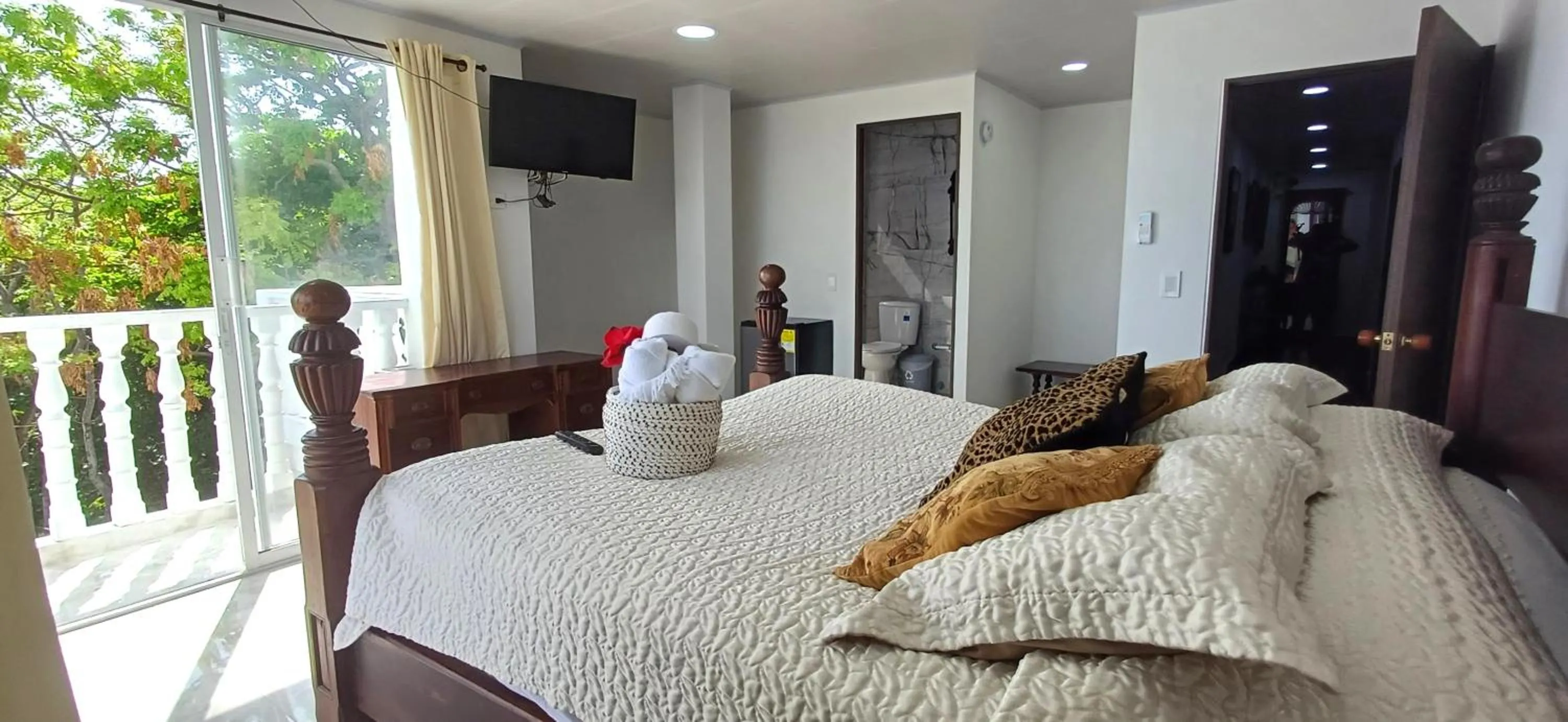 Bed in Sunset Paradise