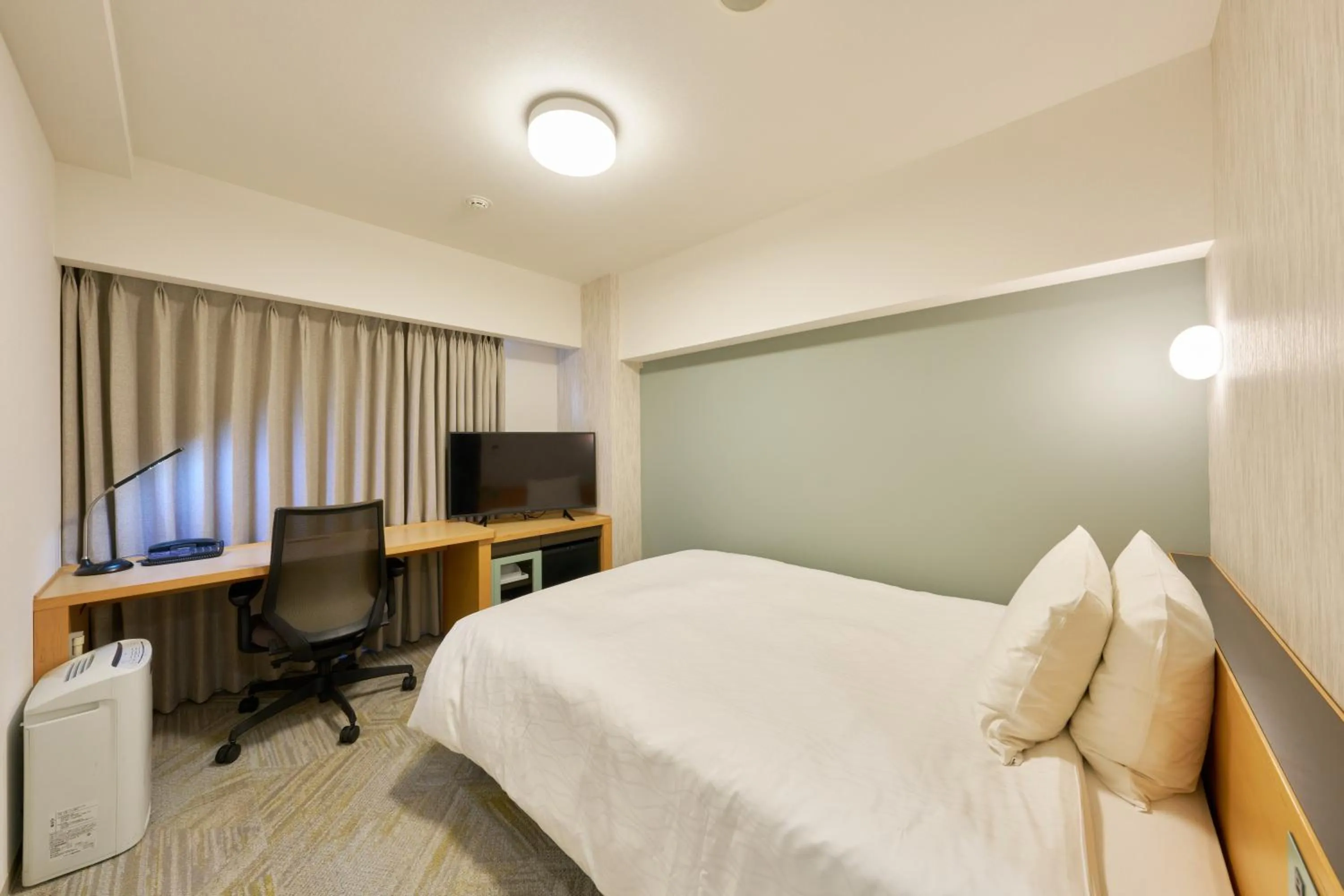 Photo of the whole room, Bed in Richmond Hotel Utsunomiya-ekimae Annex