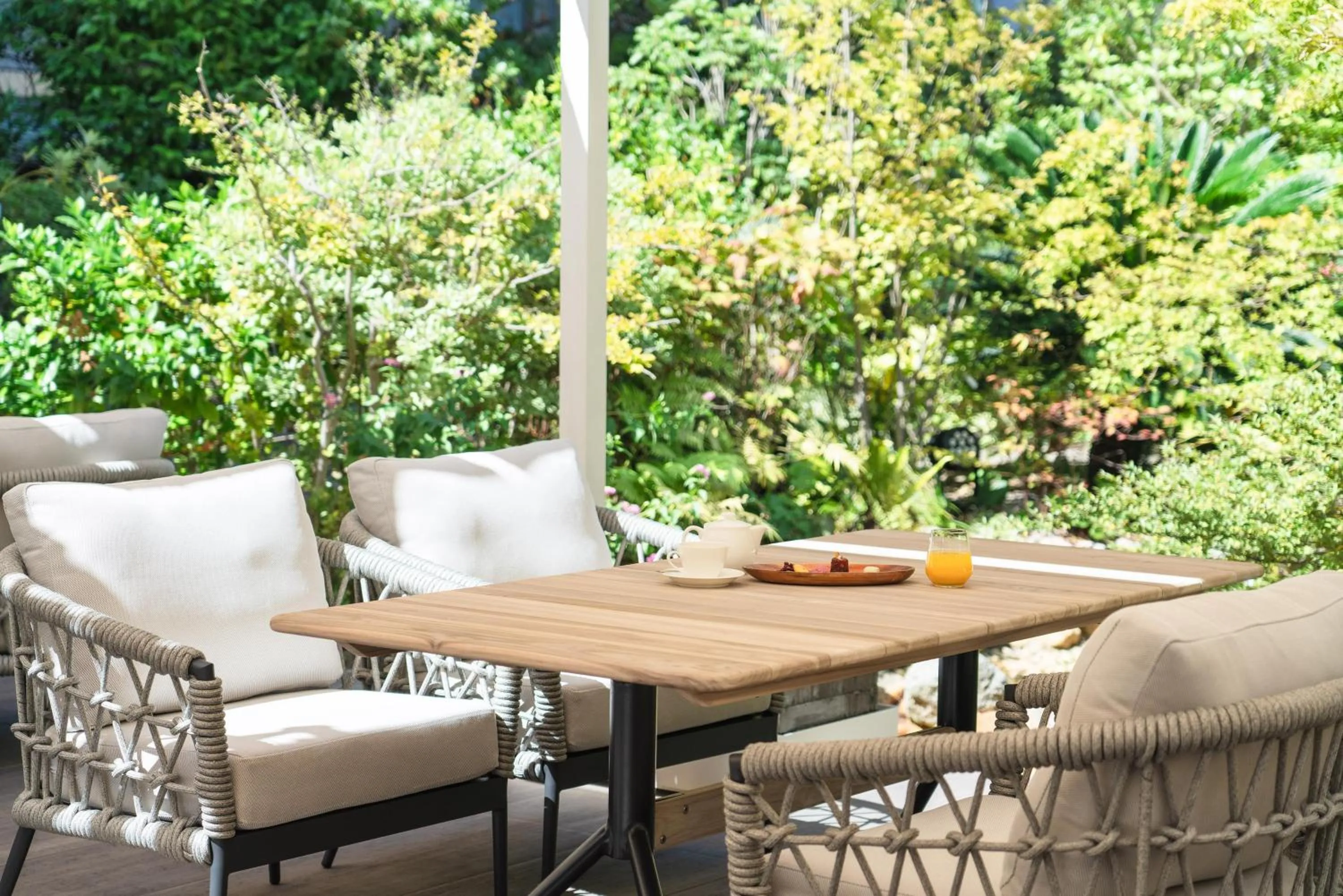 Lounge or bar in Grand Hyatt Fukuoka