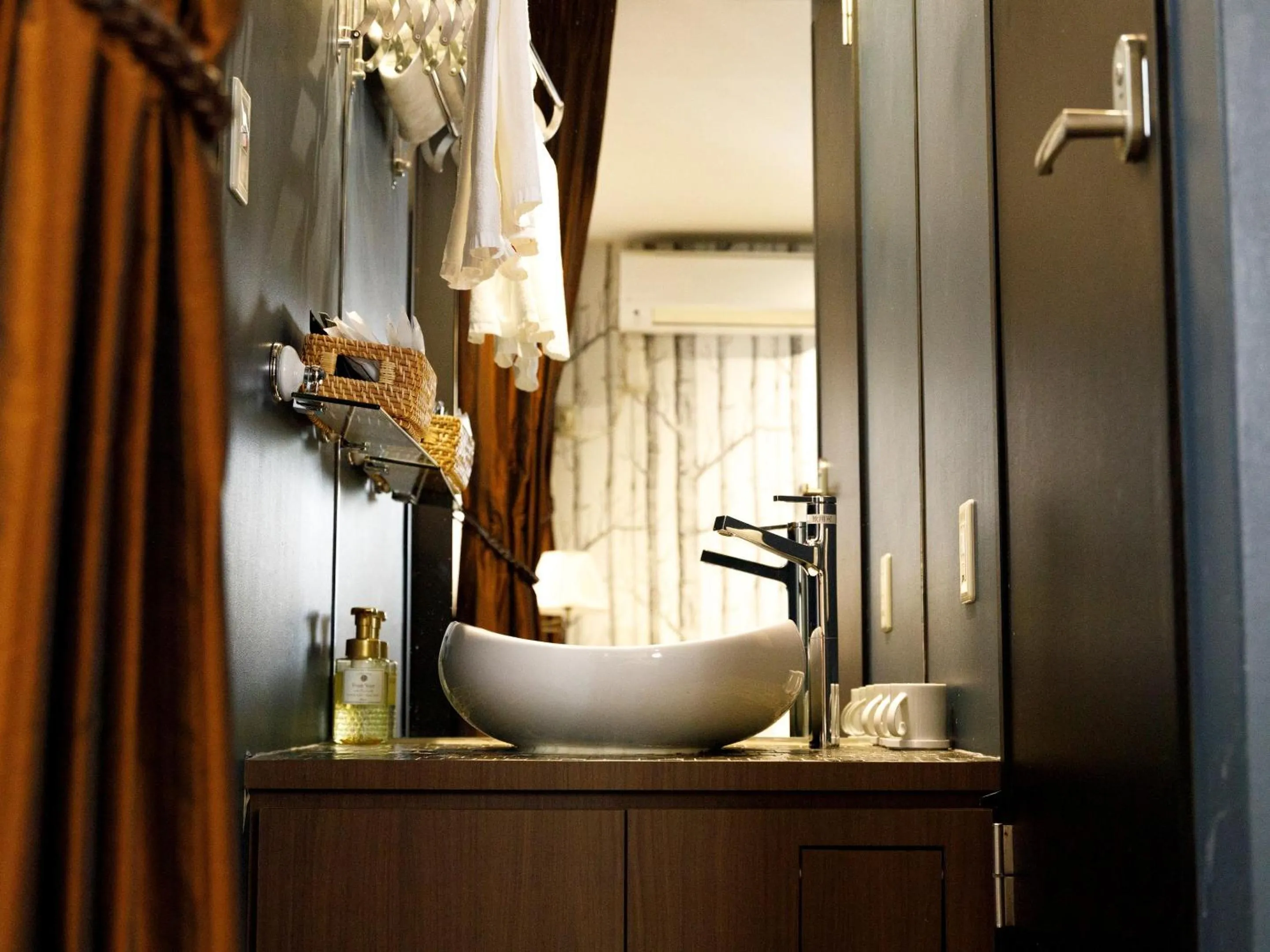 Photo of the whole room in Hotel La Foresta By Rigna