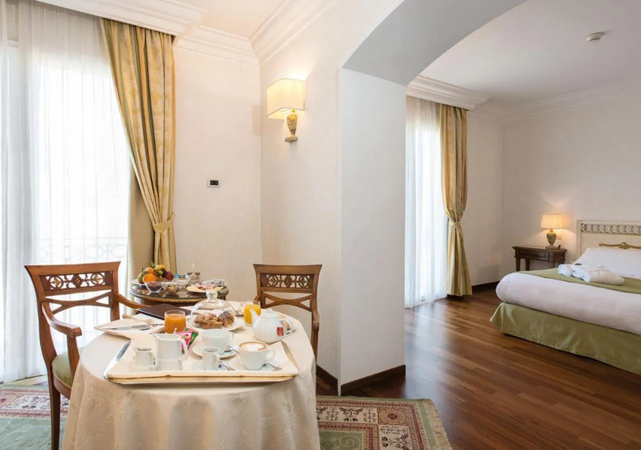 Breakfast, Bed in Hotel Fiuggi Terme Resort & Spa