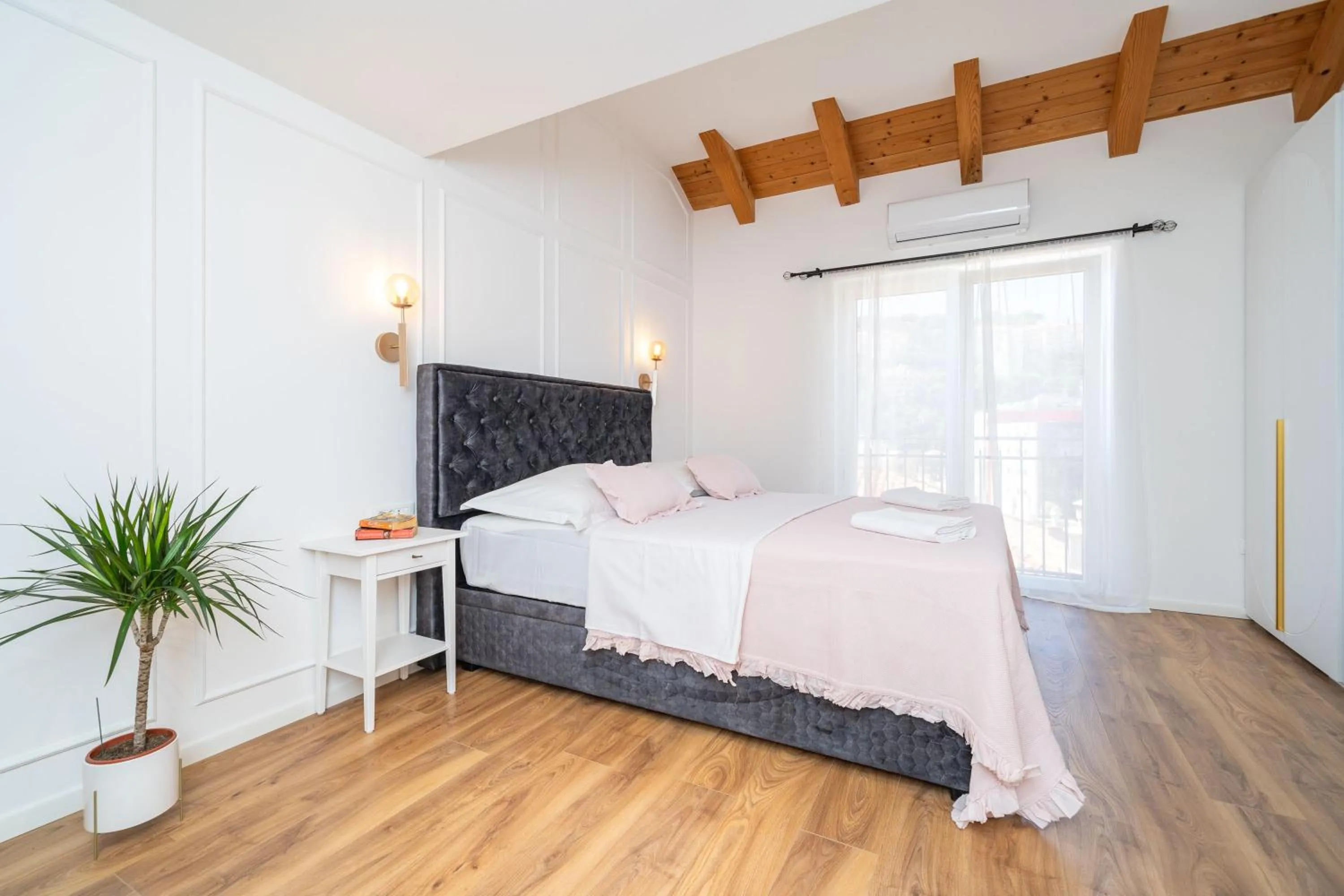 Bedroom, Bed in Villa Aura - Comfort double room