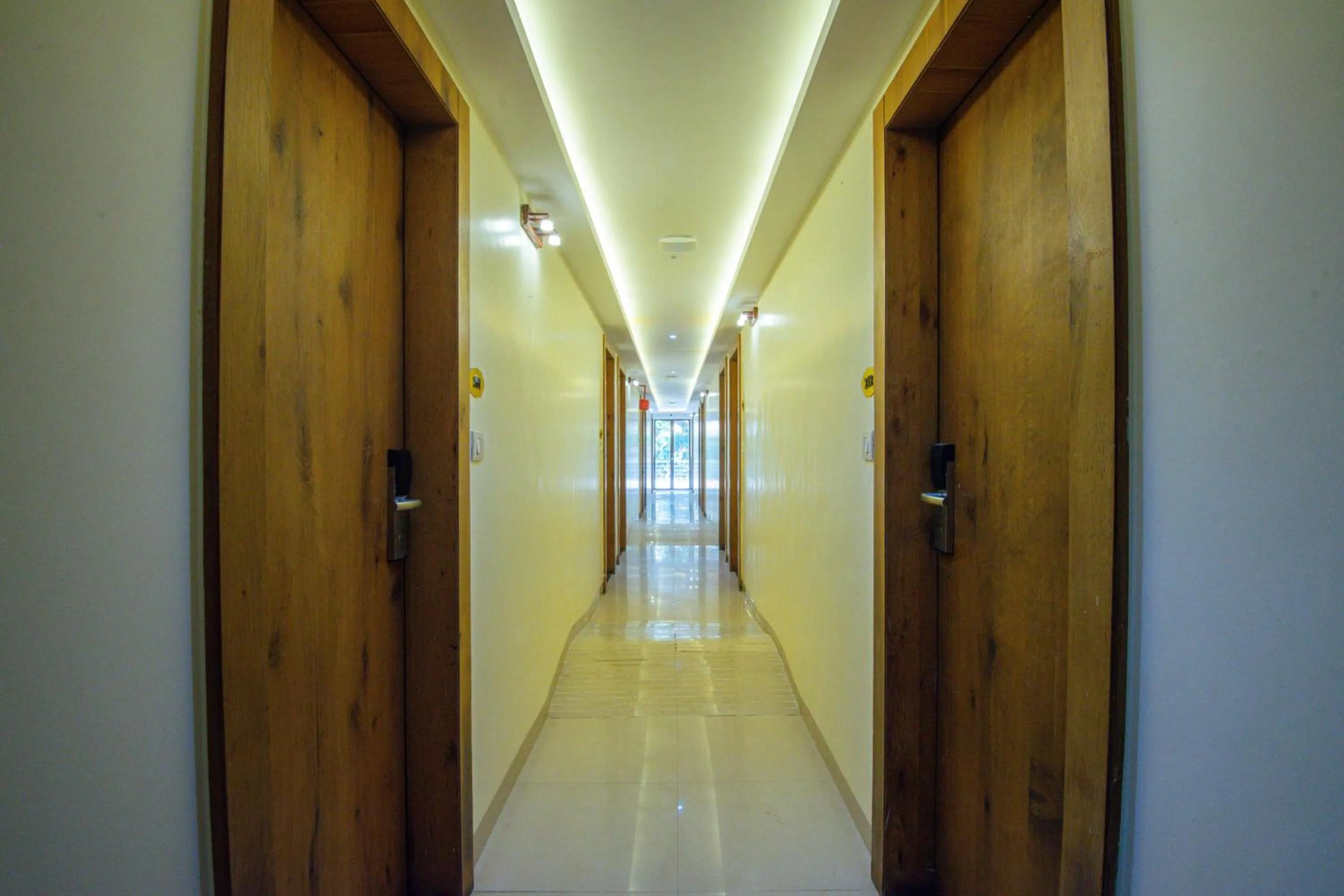 Lobby or reception in Treebo Anam International