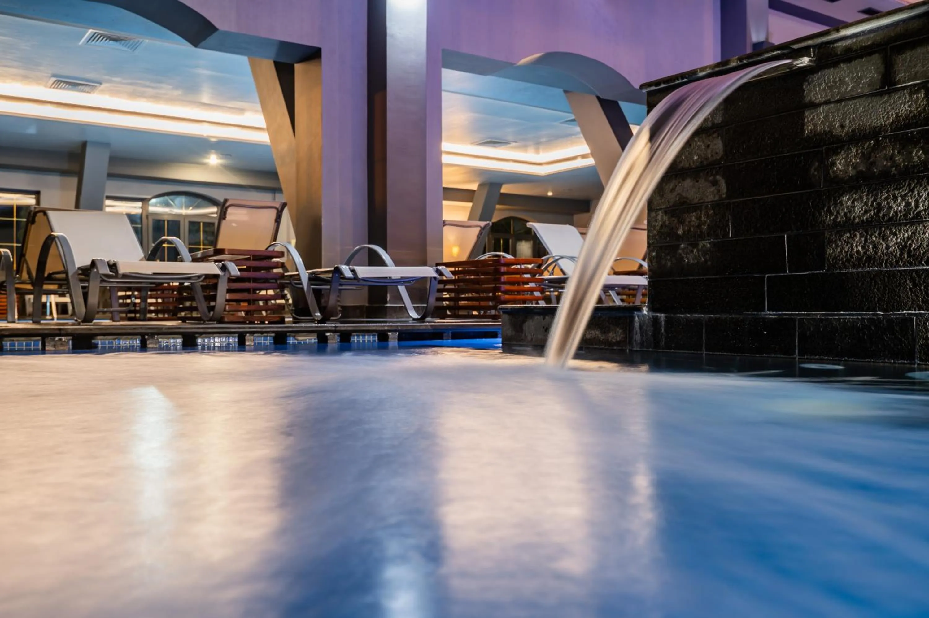 Swimming pool in Q Chalet