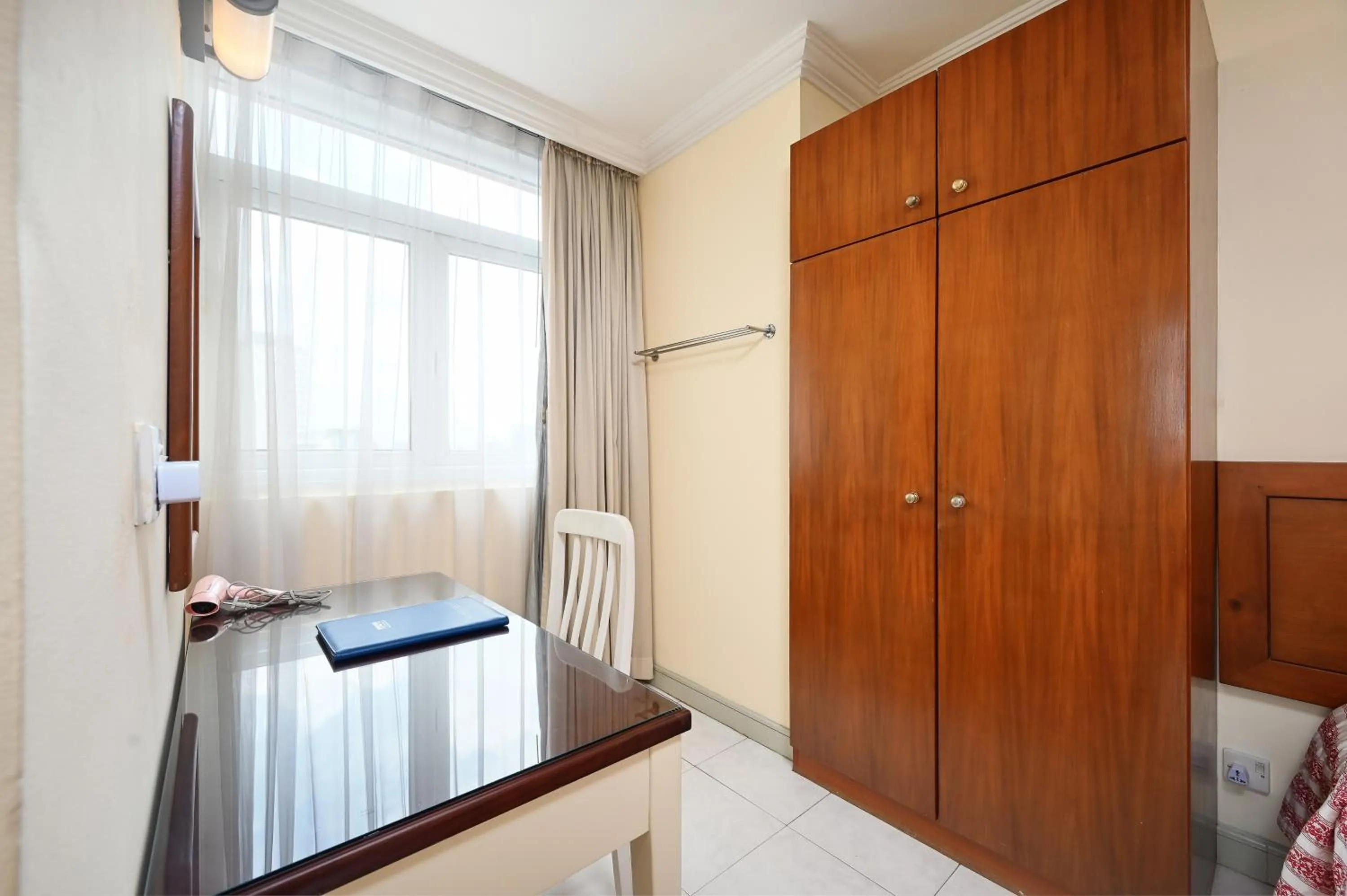 wardrobe in Cityview Serviced Apartment & Hotel Ho Chi Minh City