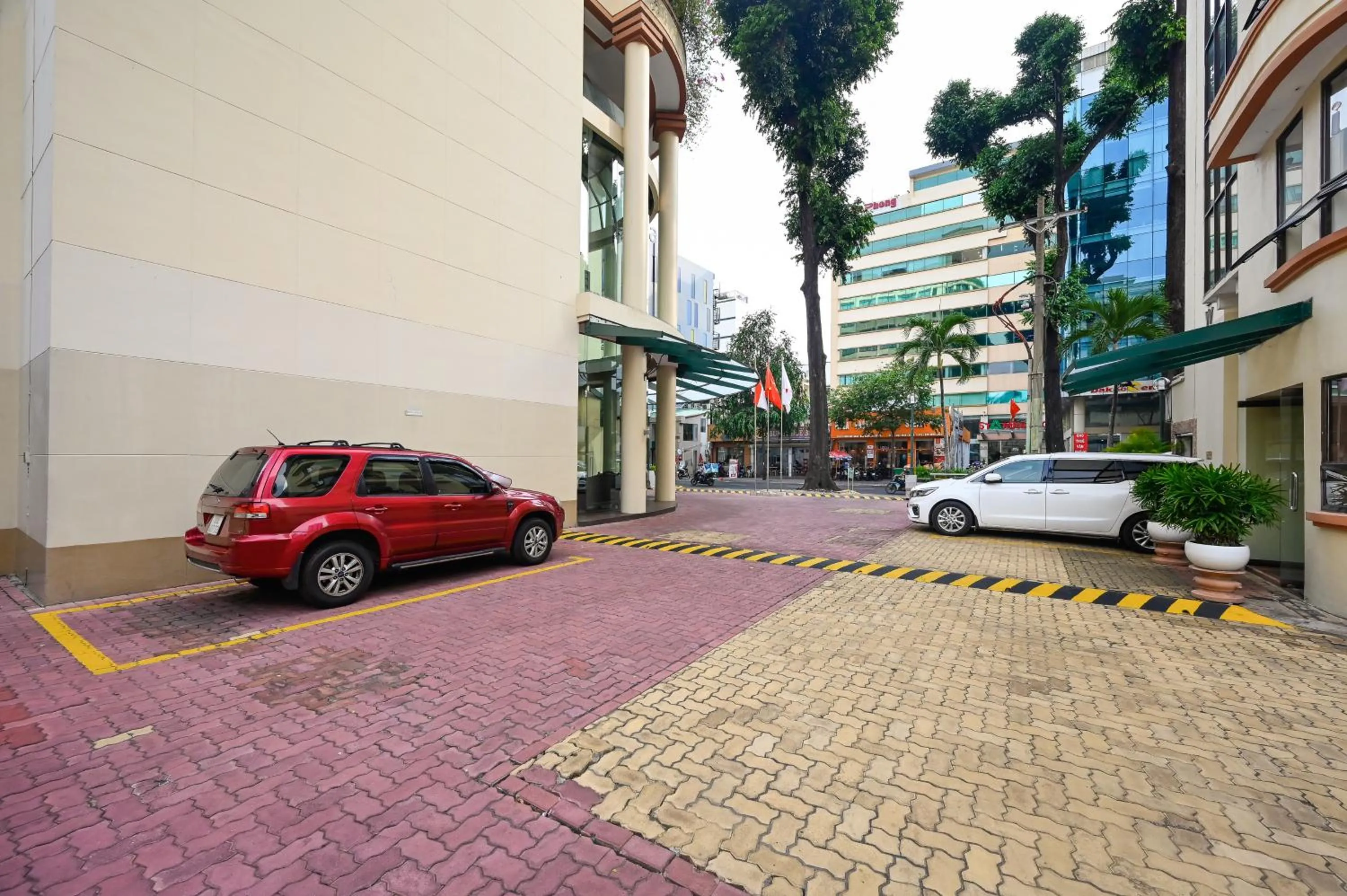Parking in Cityview Serviced Apartment & Hotel Ho Chi Minh City