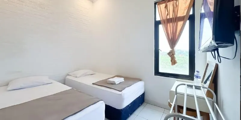 Bedroom, Bed in Comvee