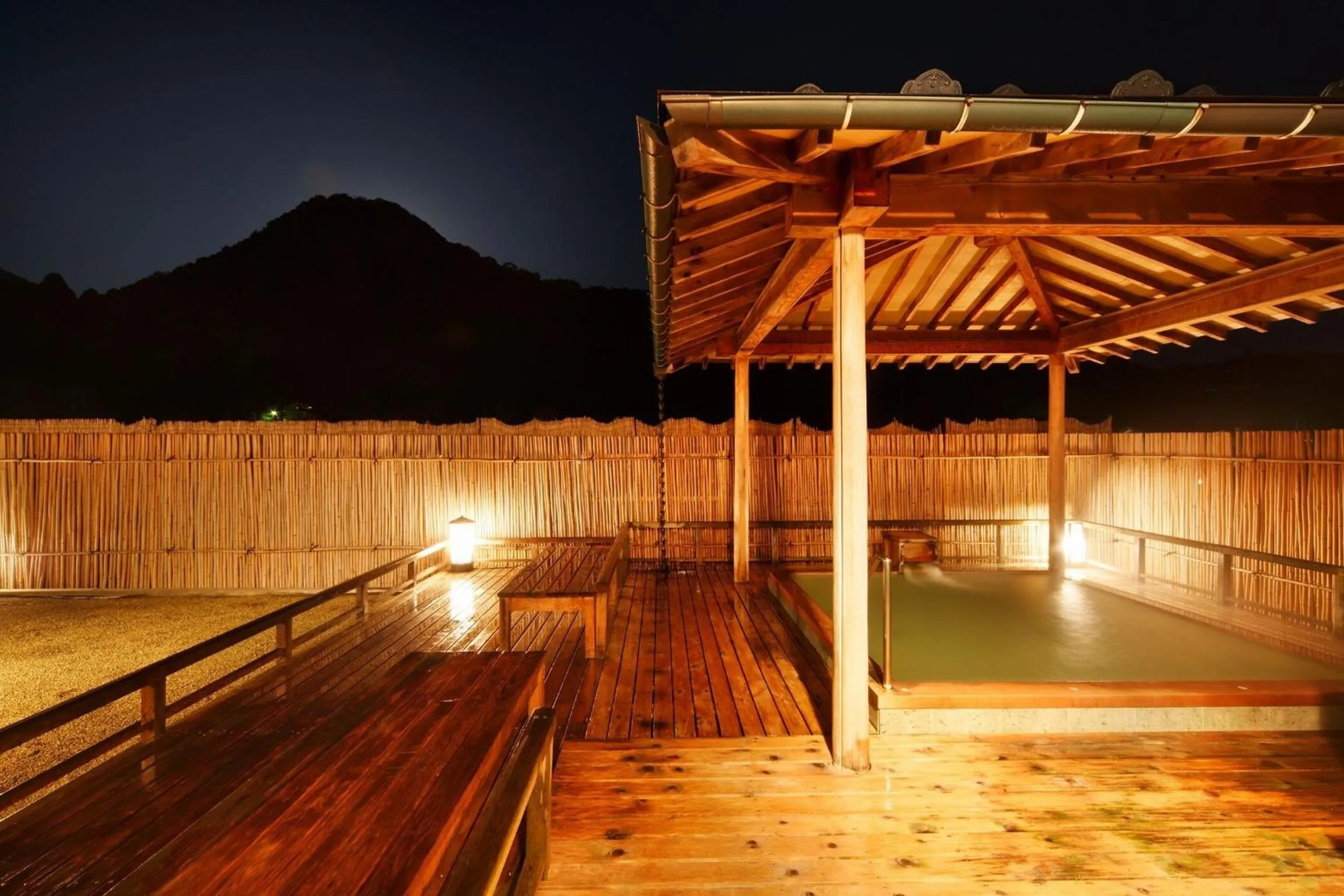 Hot Spring Bath in Fujiya