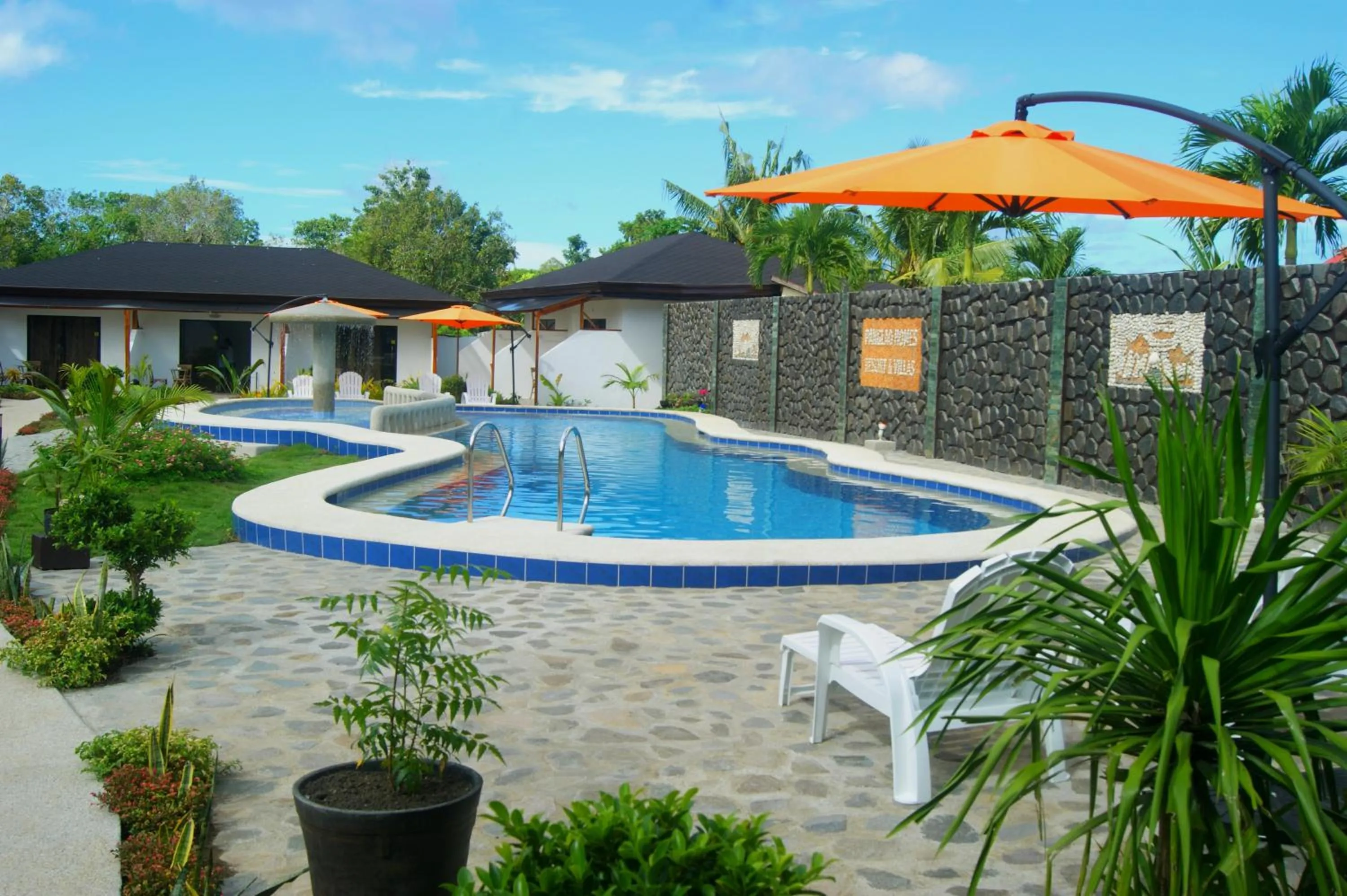 Swimming pool in Panglao Homes Resort & Villas