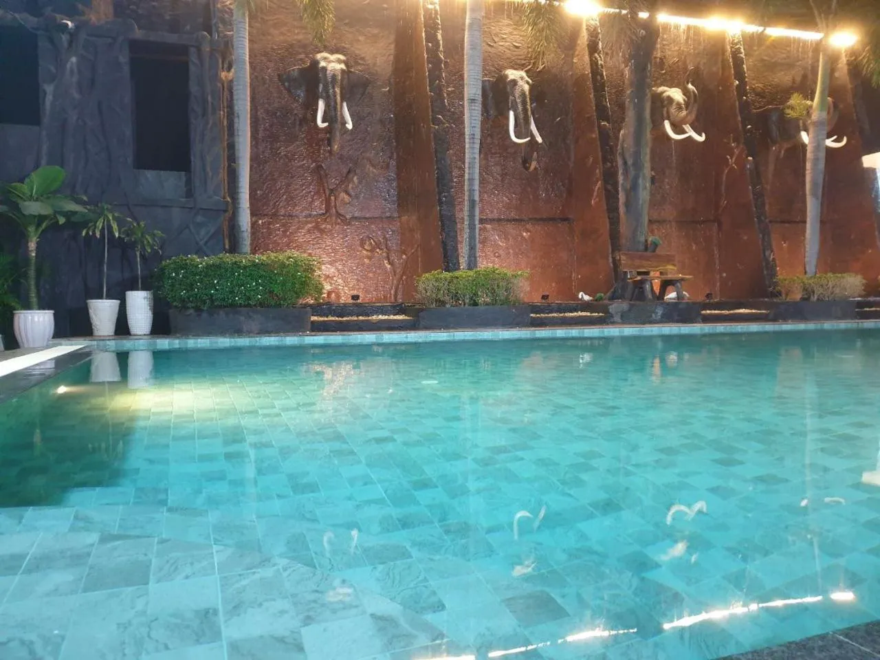 Swimming pool in Aristocrat Residence & Hotel