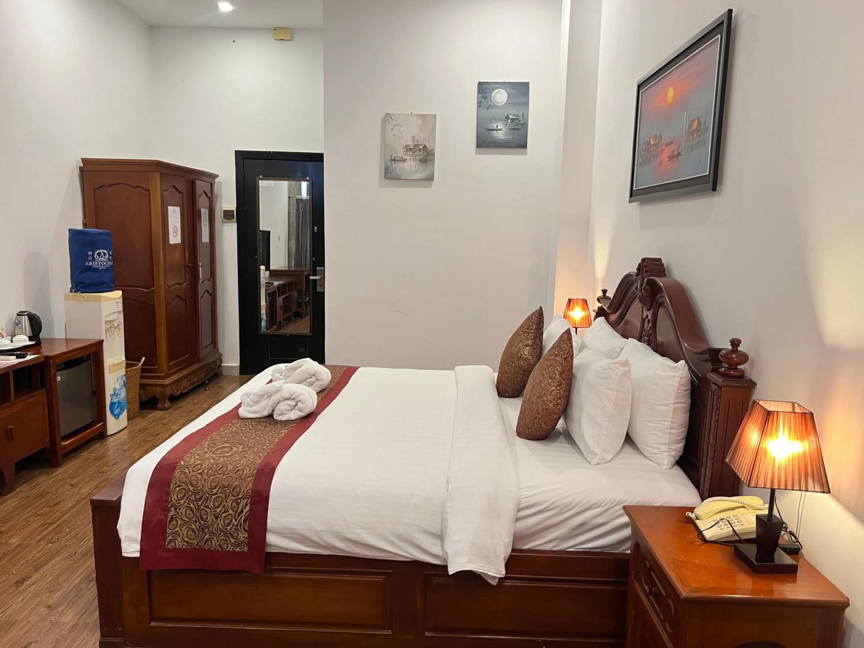 Bedroom, Bed in Aristocrat Residence & Hotel