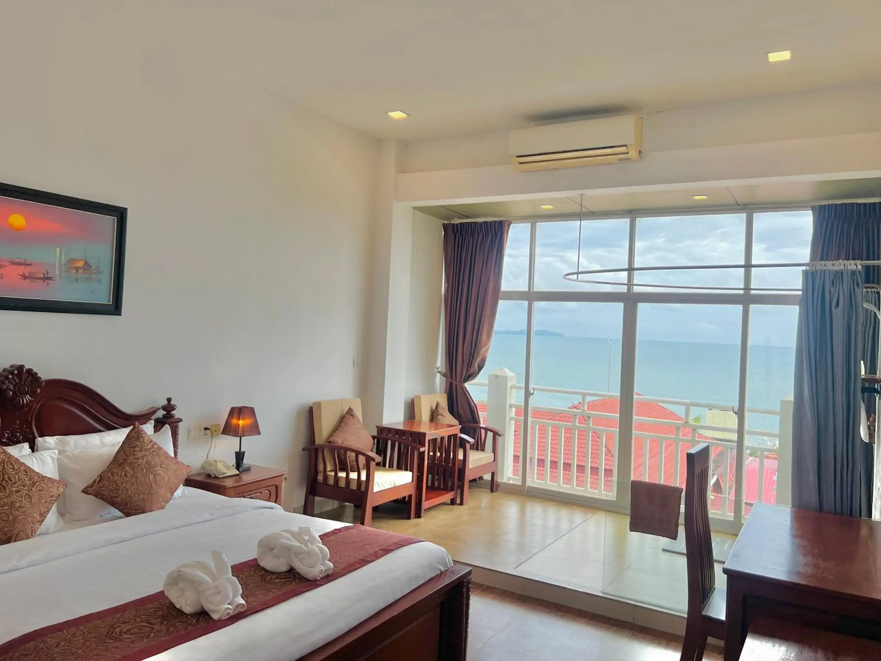 King Room with Sea View in Aristocrat Residence & Hotel King Room with Sea View in Aristocrat Residence & Hotel