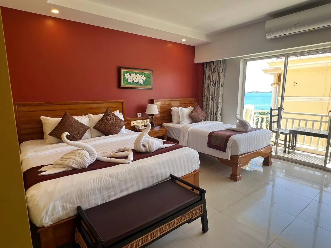 View (from property/room), Bed in Aristocrat Residence & Hotel