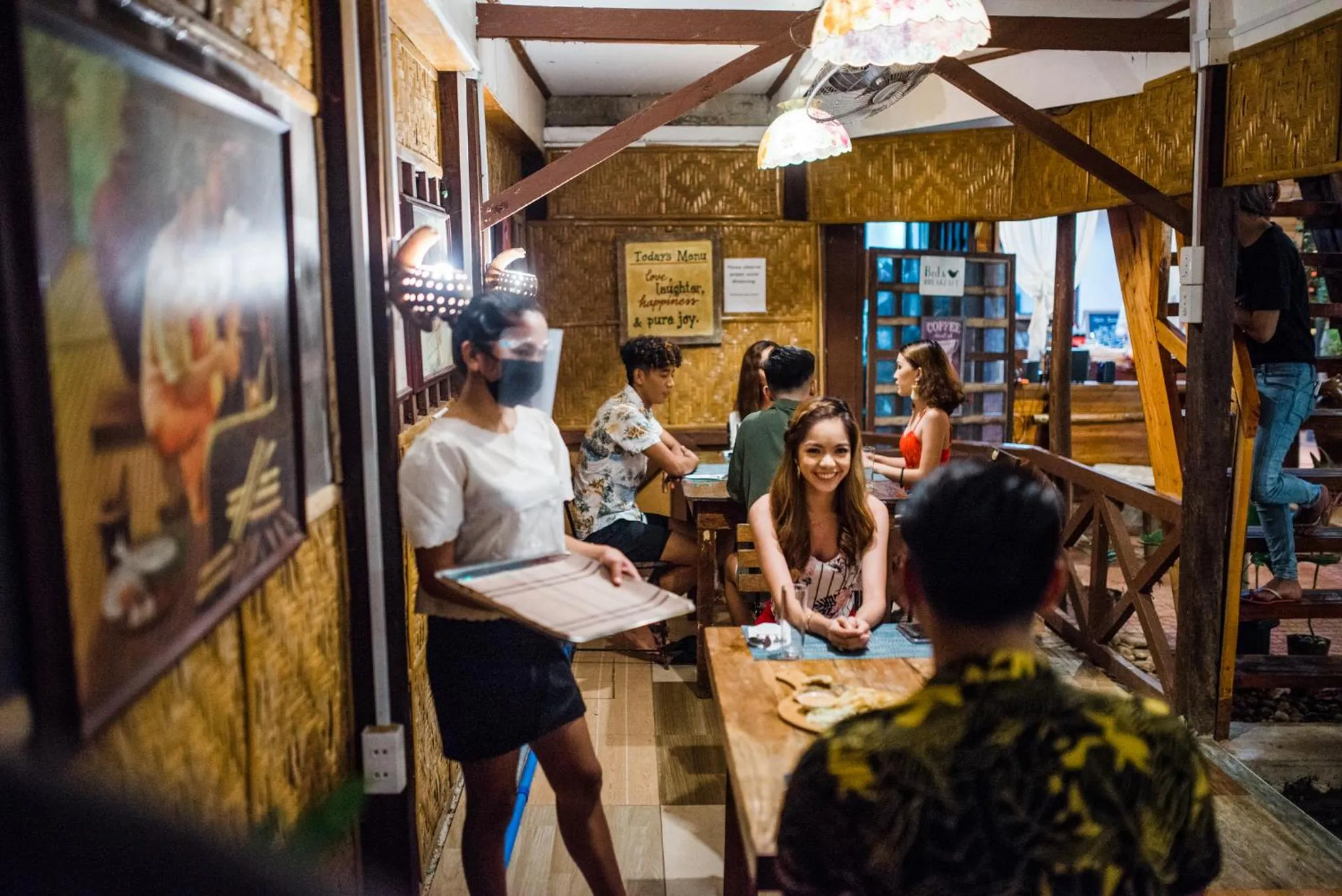 Restaurant/places to eat in Natura Vista