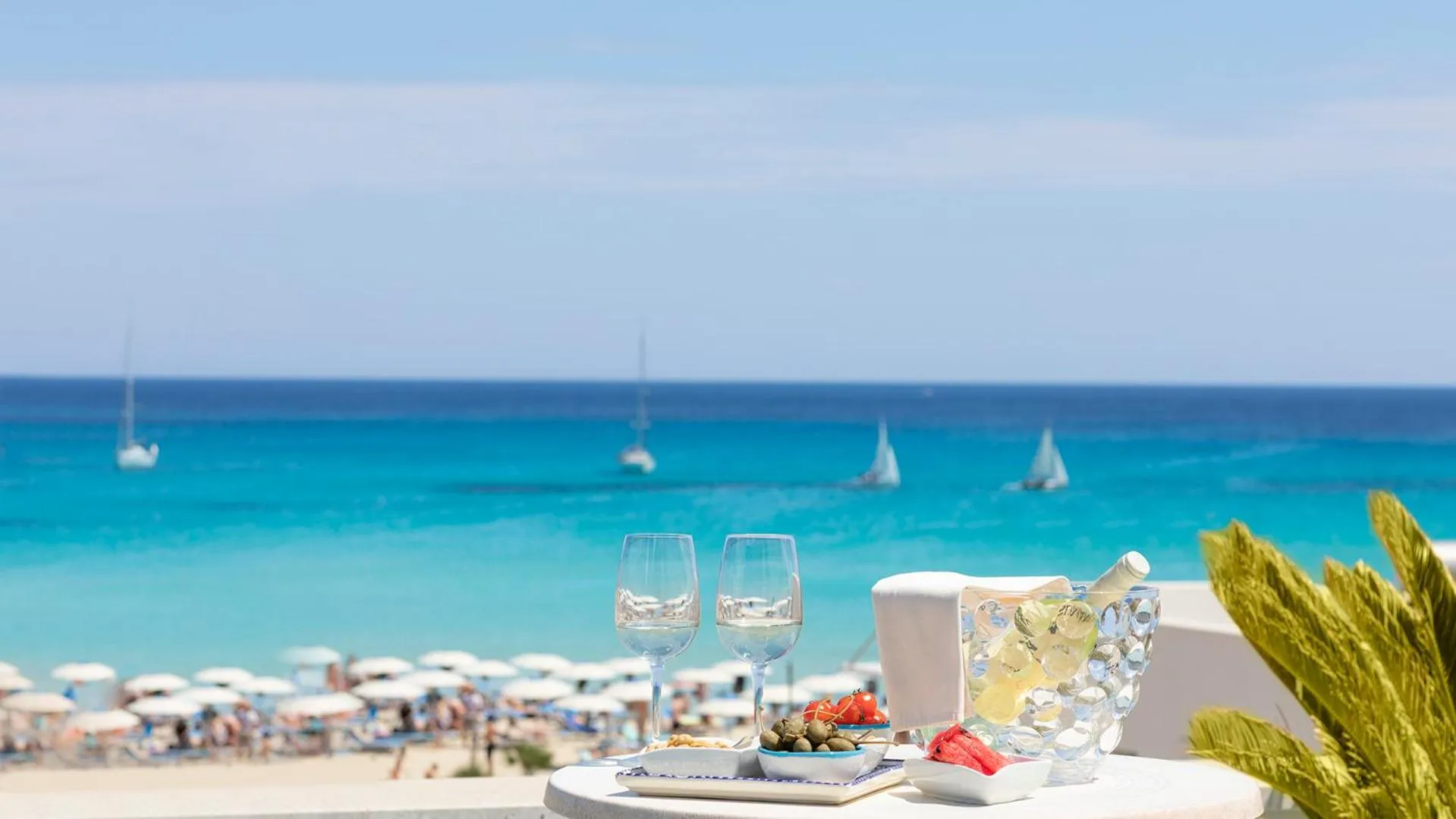 Property building in Hotel Piccolo Mondo