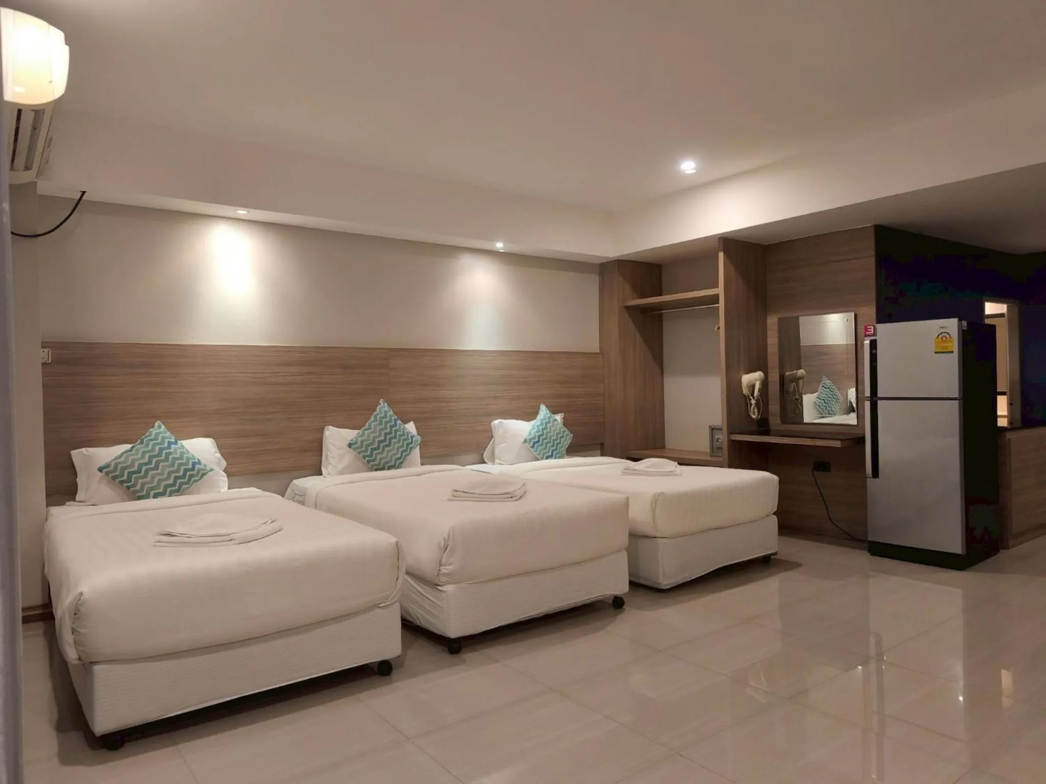 Photo of the whole room, Bed in Avana Laem Chabang Boutique Hotel
