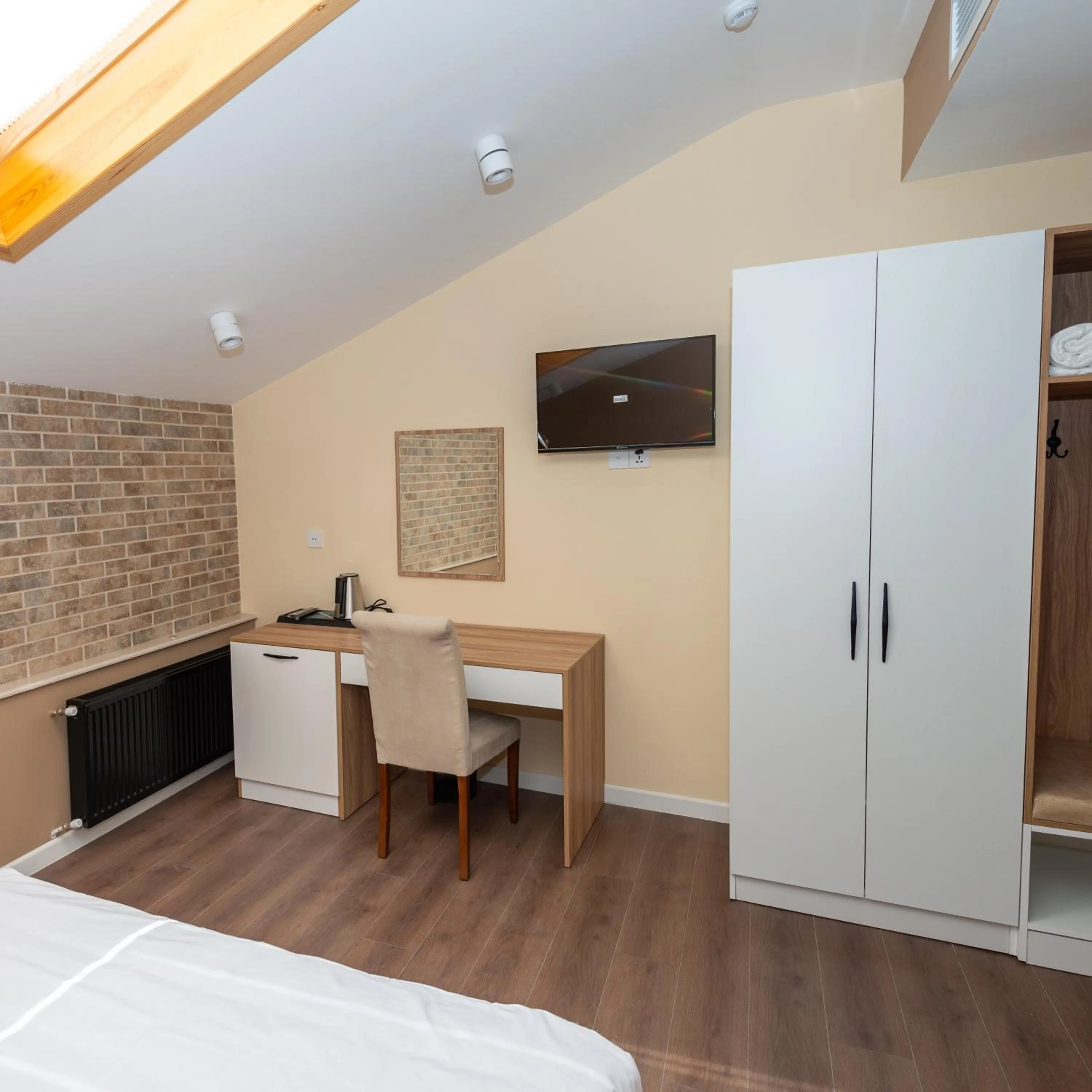 TV and multimedia, Bed in OLF Hotel