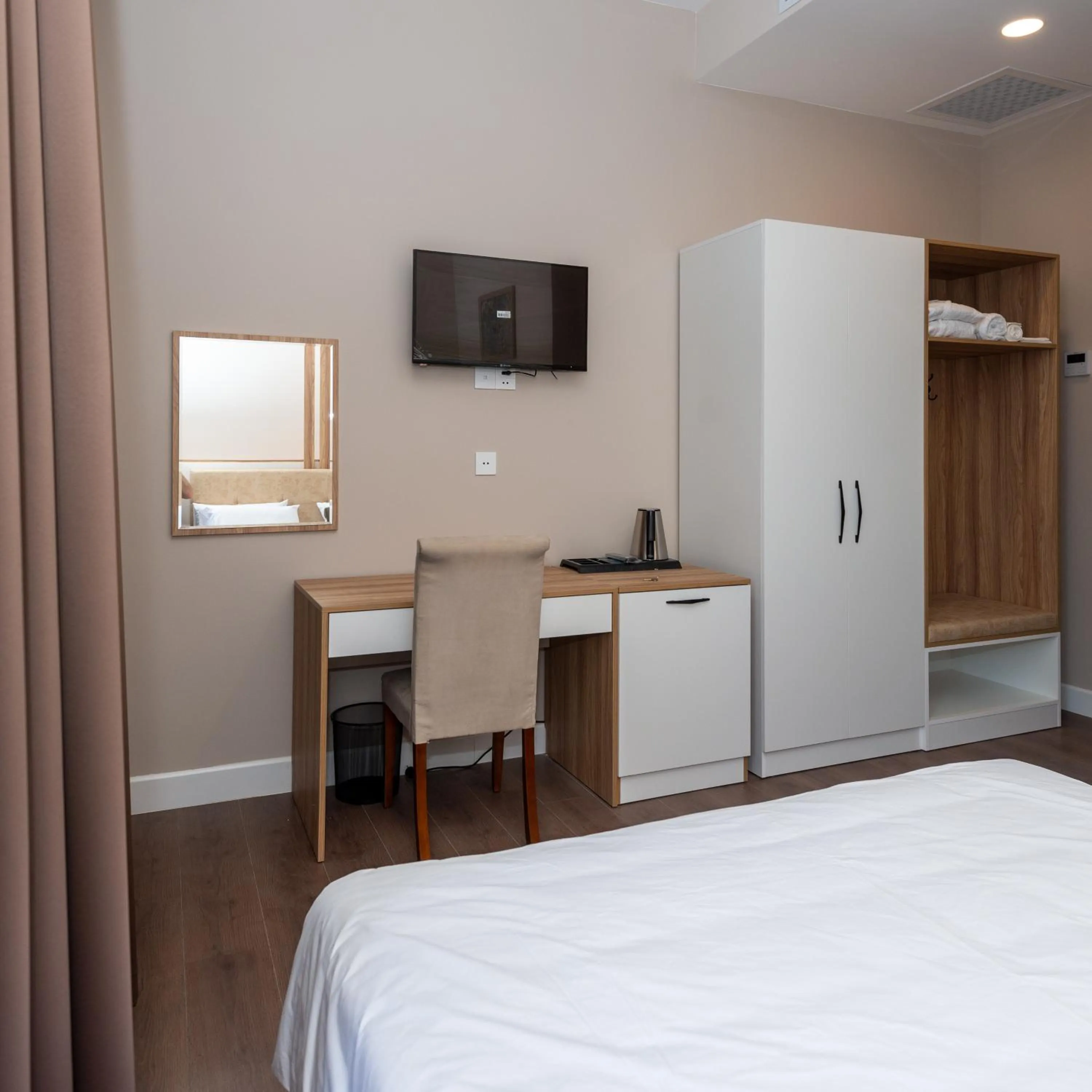 TV and multimedia, Bed in OLF Hotel