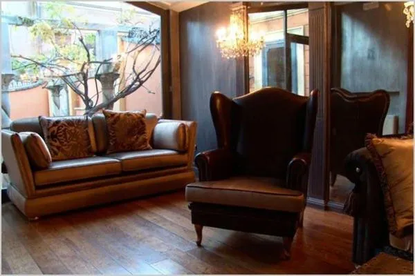 Lounge or bar in San Anselmo