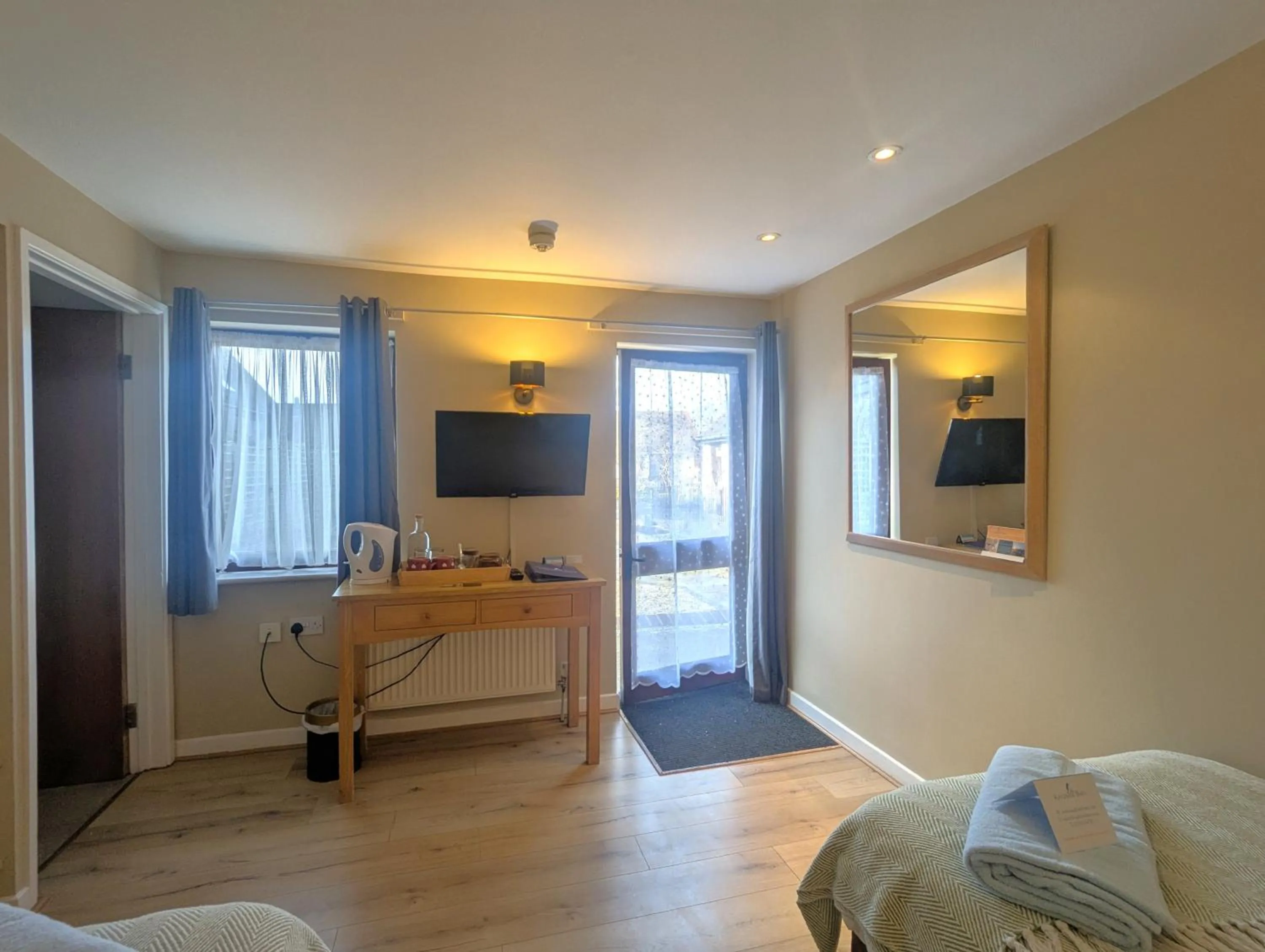 TV and multimedia, Bed in Kingfisher Barn