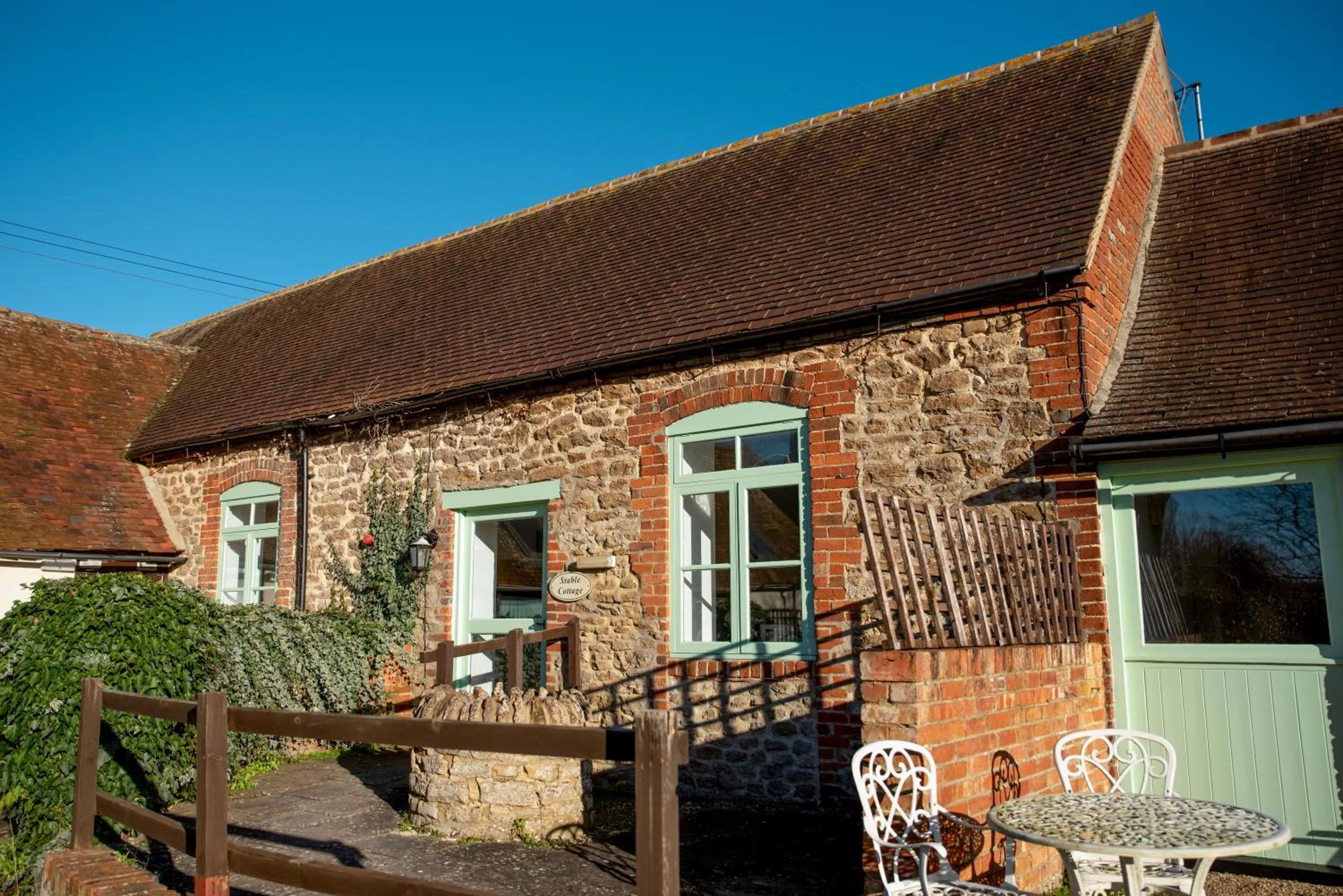 Property building in Kingfisher Barn