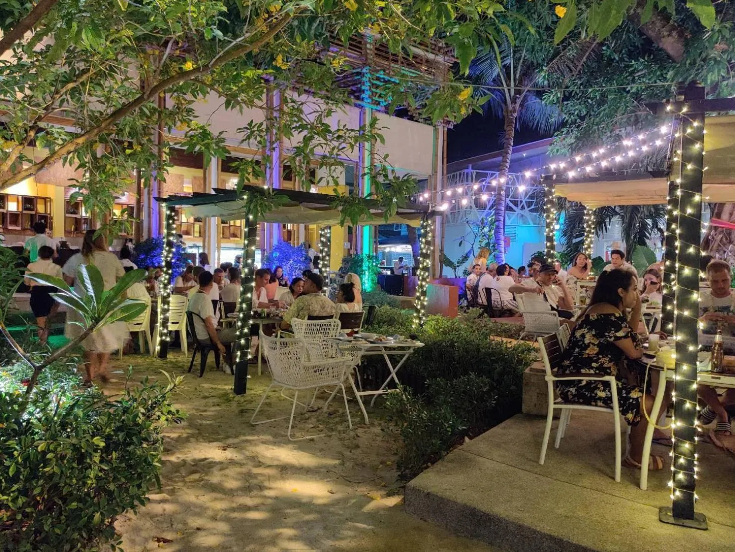 Restaurant/places to eat in PP Princess Resort