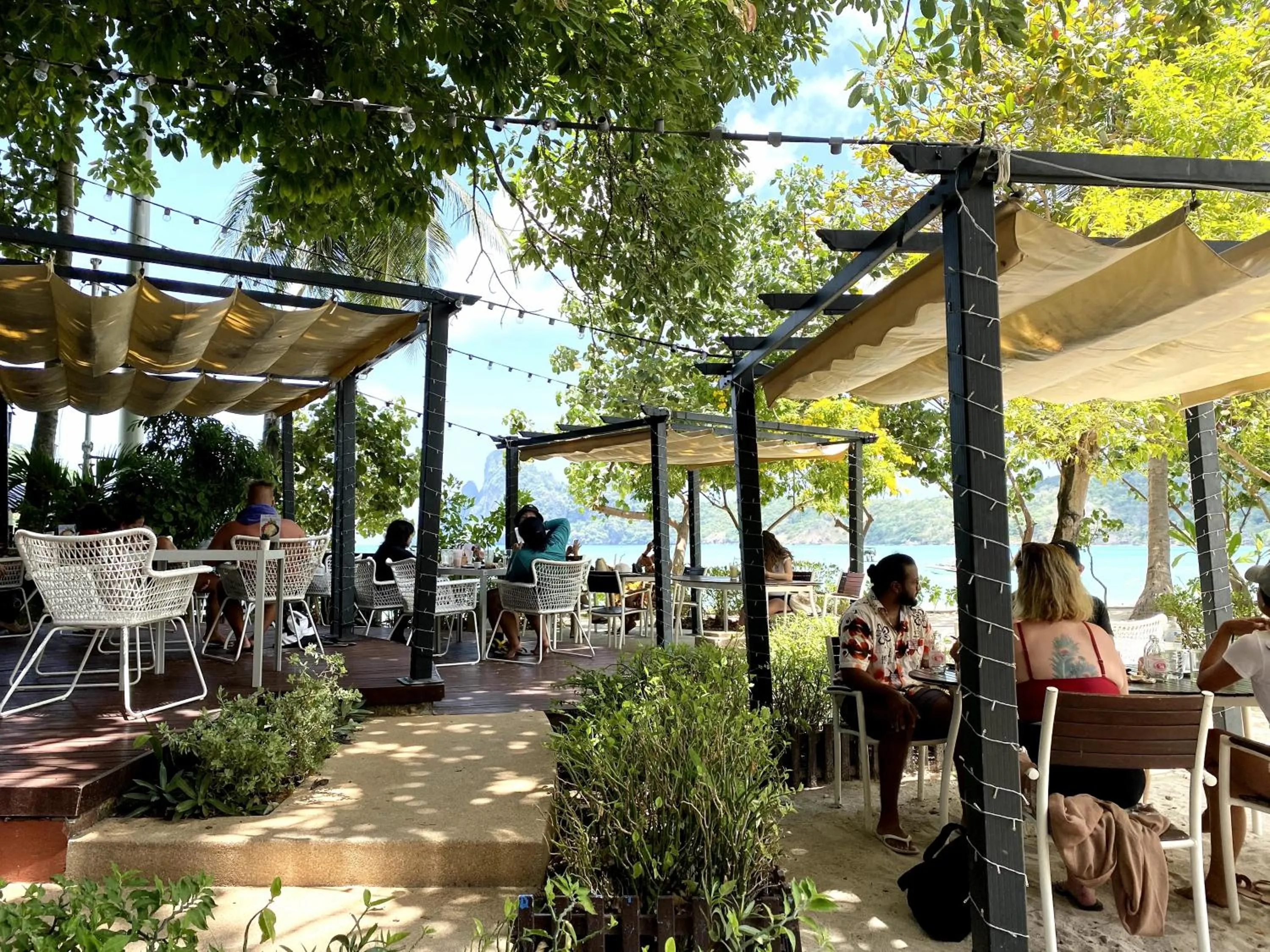 Restaurant/places to eat in PP Princess Resort