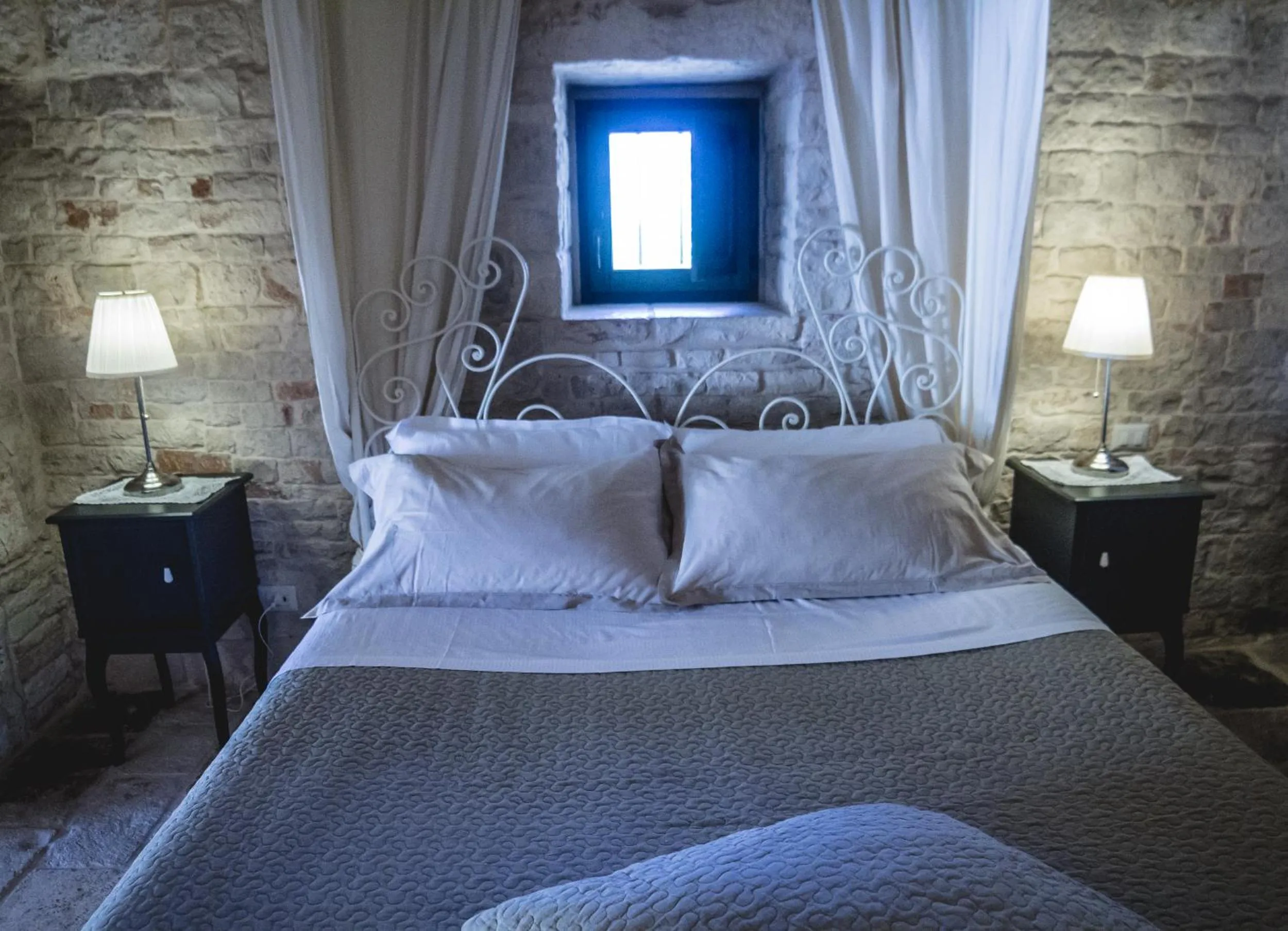 Bed in Masseria Rosa Trulli Relais