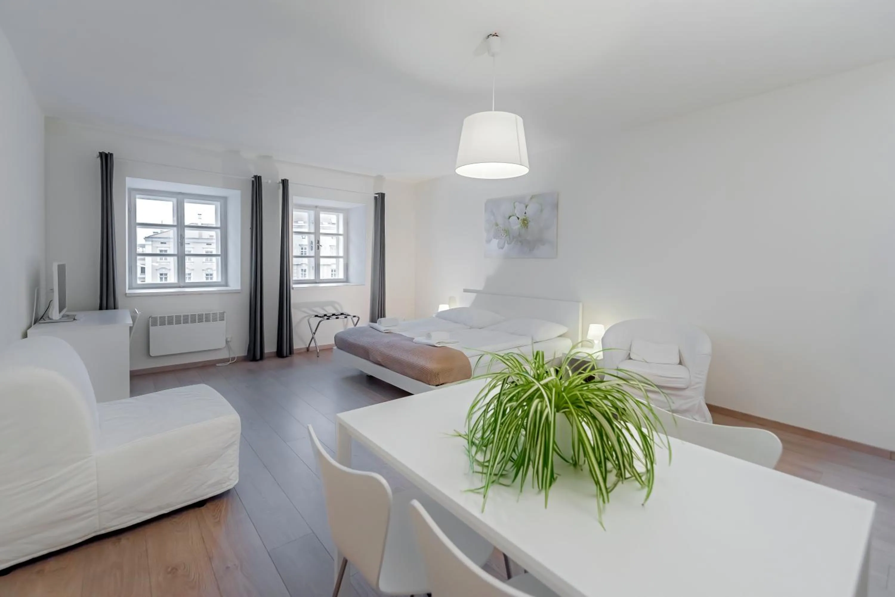 Living room, Bed in TGM Hotel Residence