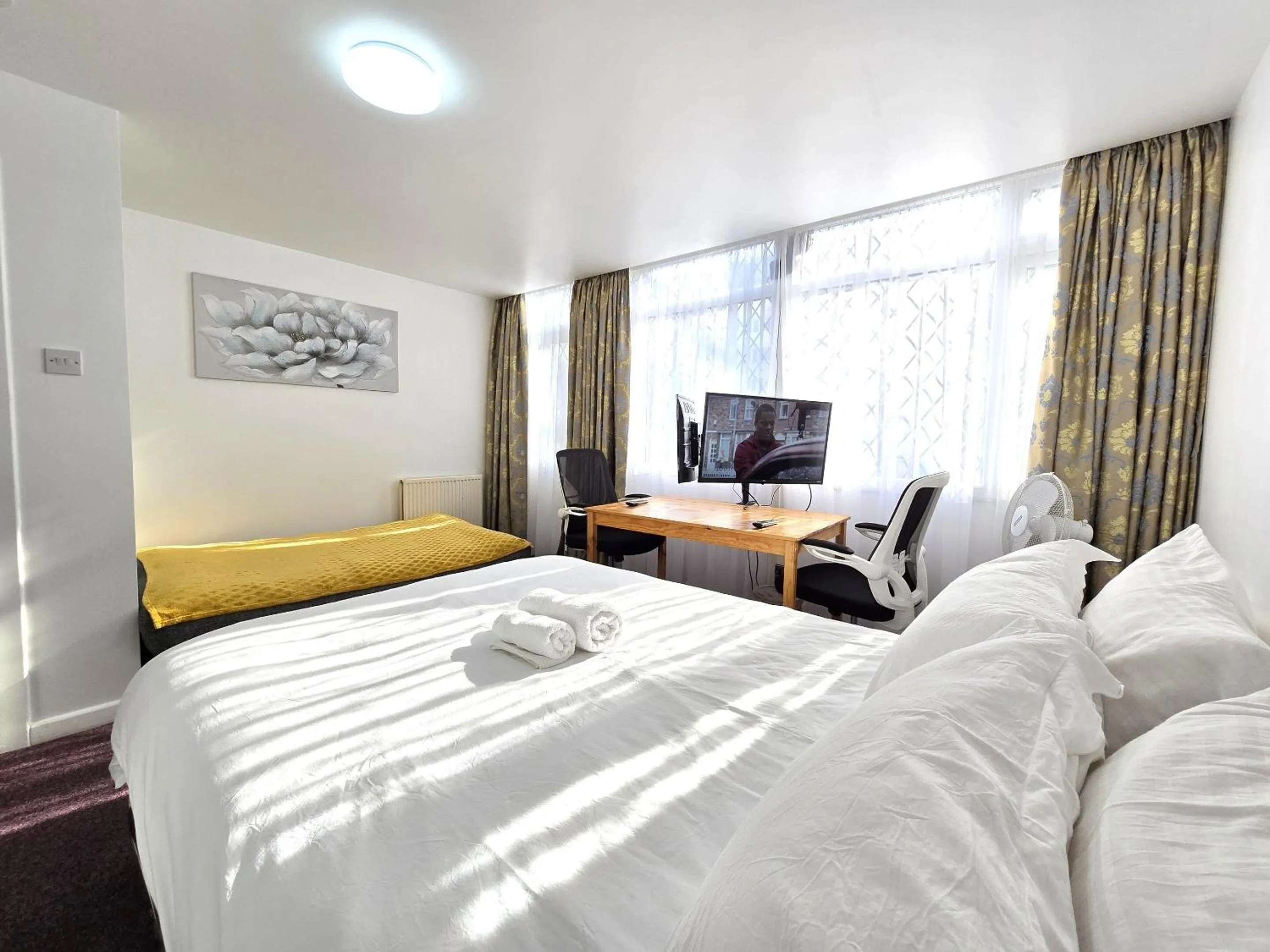 Bedroom, Bed in London Marylebone Grendon rooms