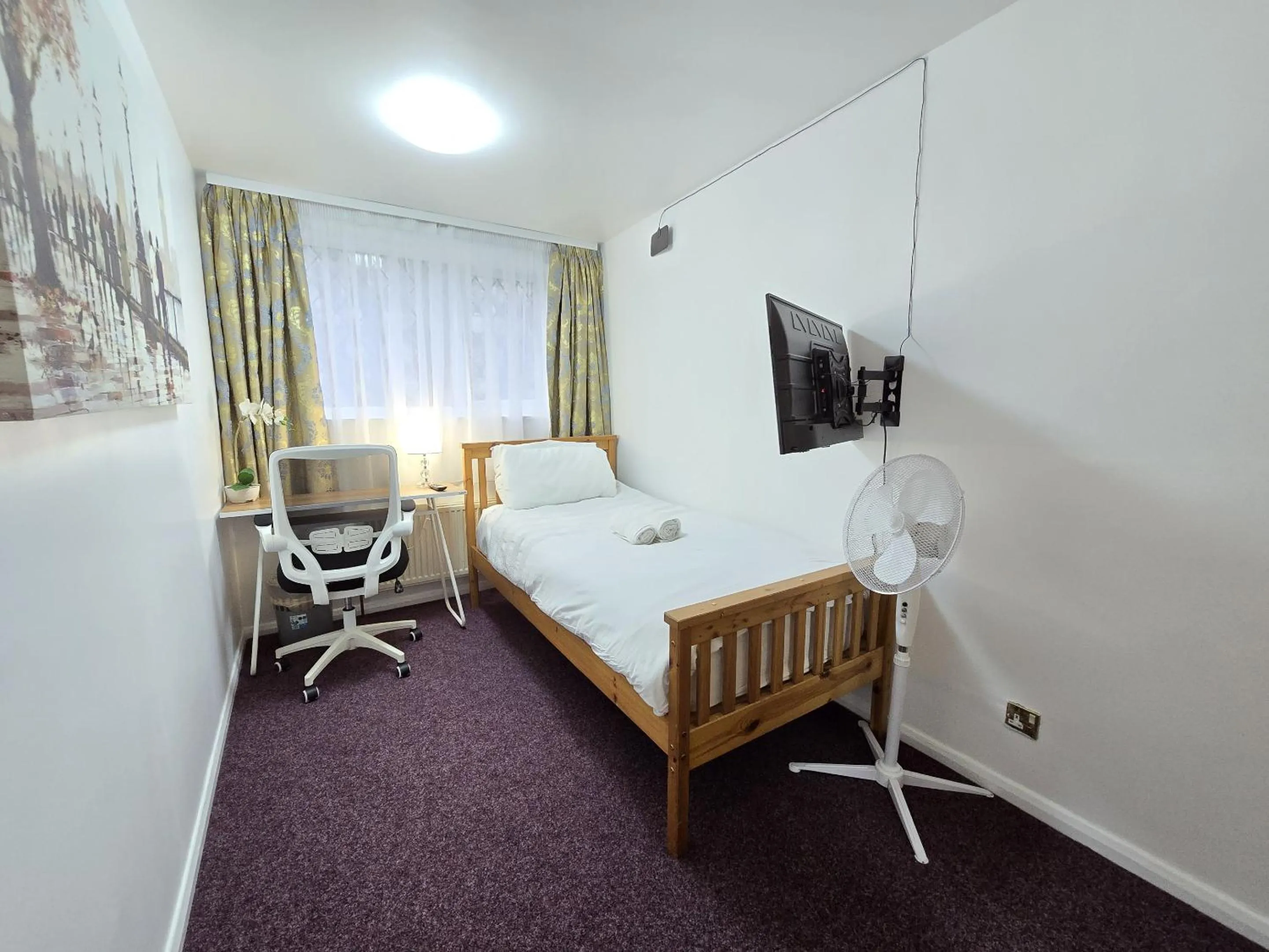 Bedroom, Bed in London Marylebone Grendon rooms