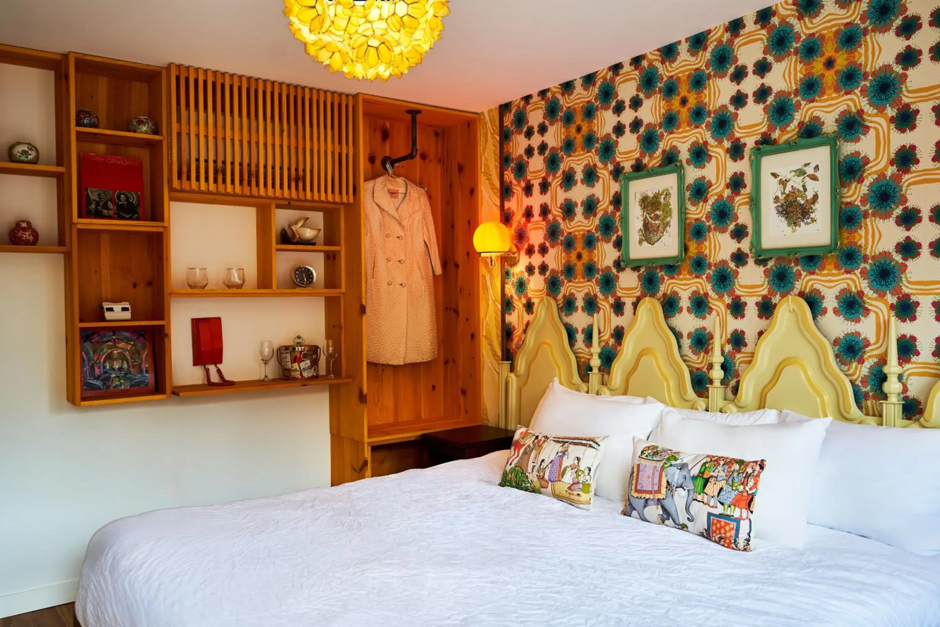 The Sunset in Motel Chelsea The Sunset in Motel Chelsea