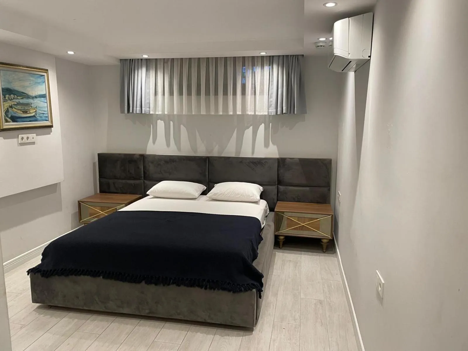 Photo of the whole room, Bed in Chloe hotel Alacati