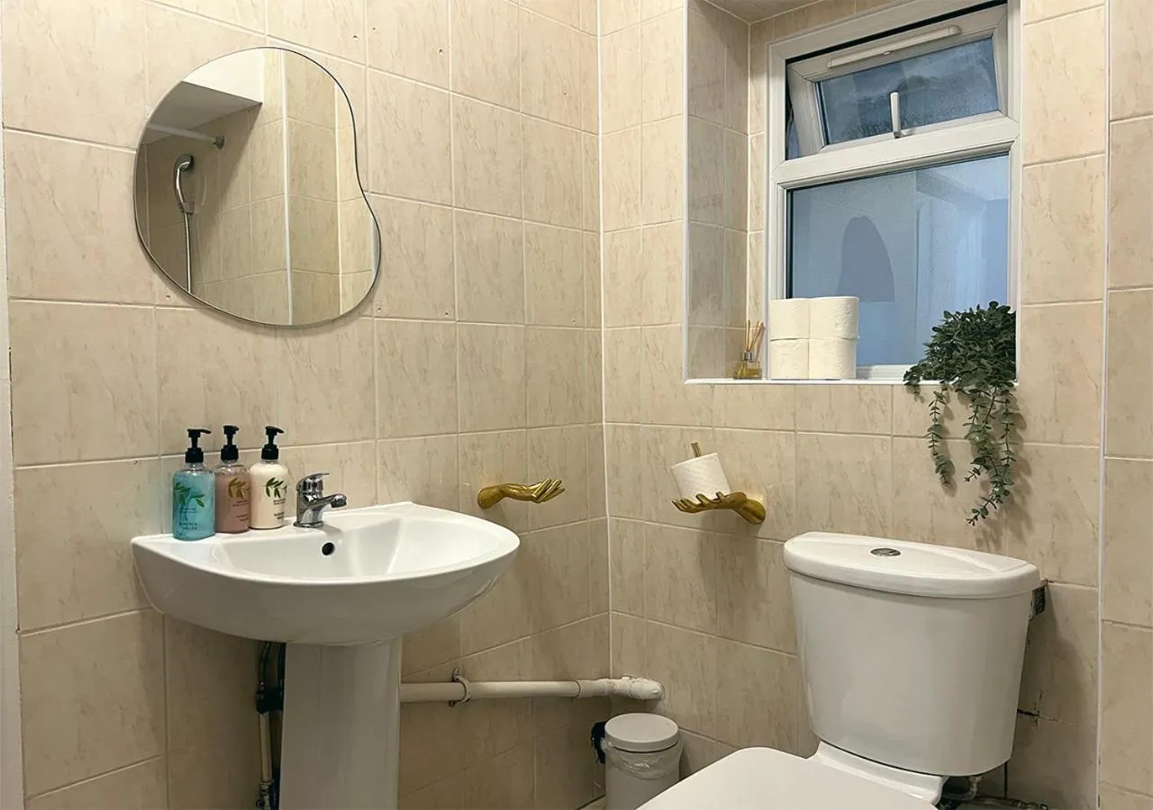 Bathroom in United Lodge Hotel