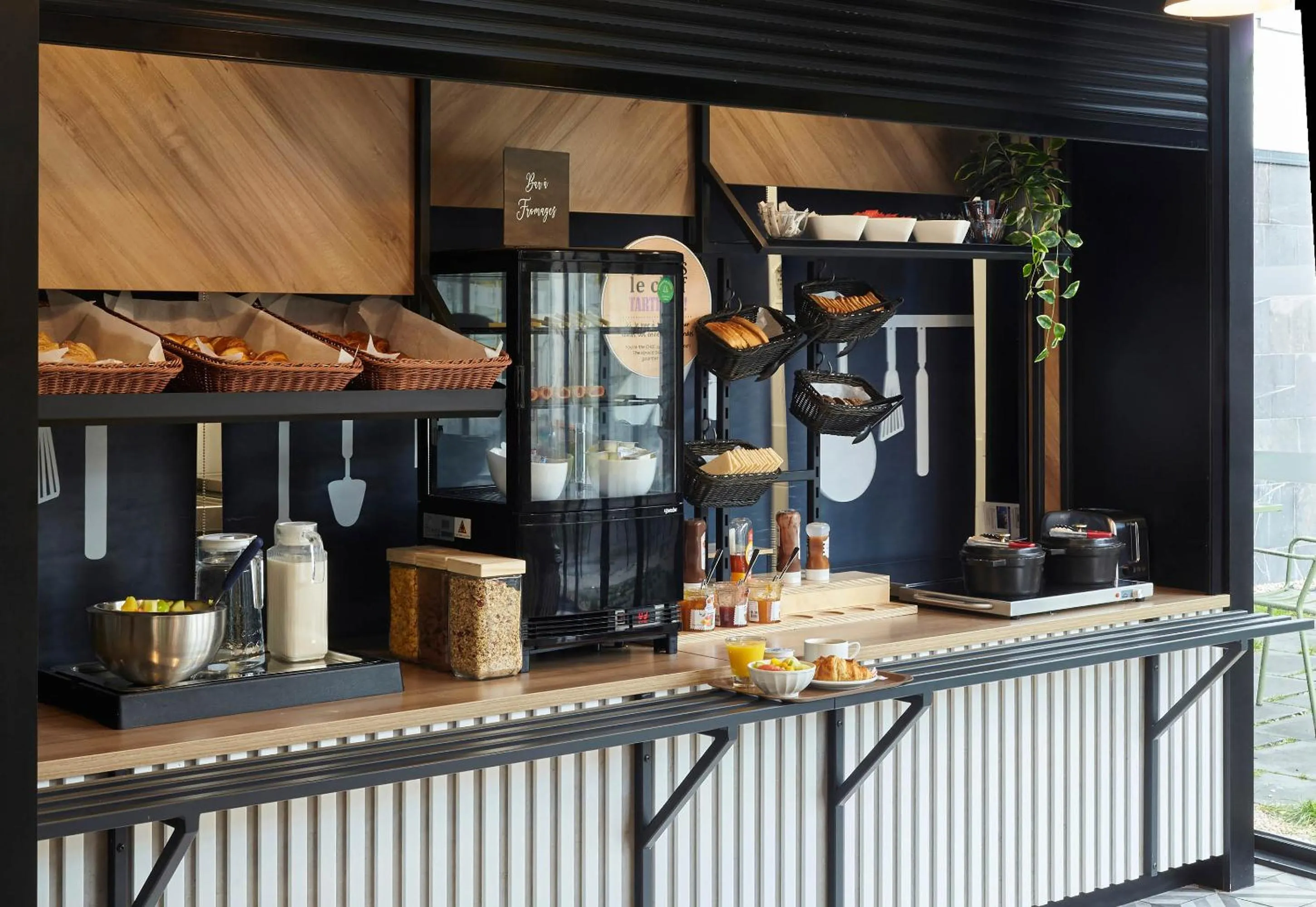 Breakfast in B&B HOTEL Paris Ivry Quai de Seine