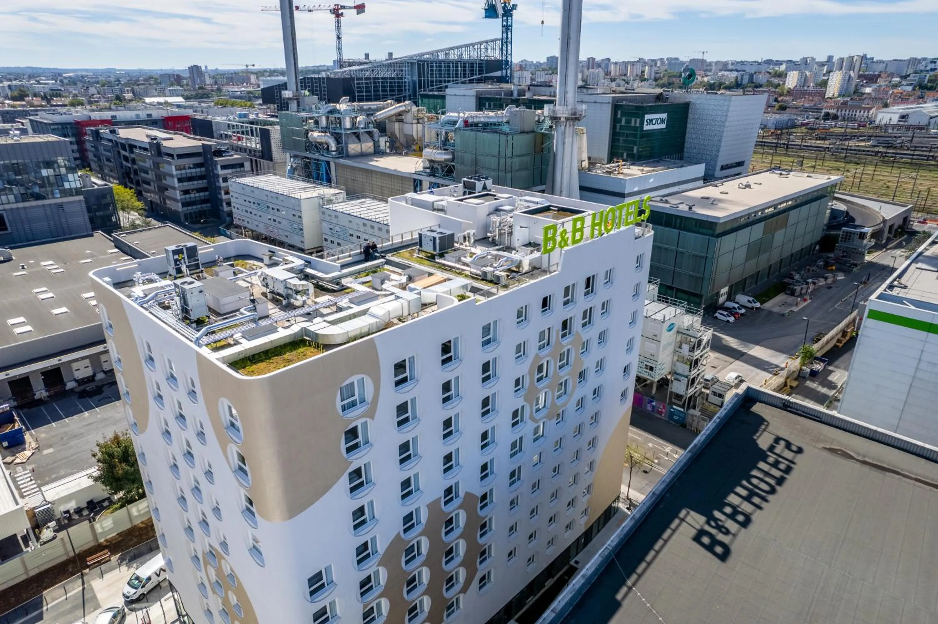 Property building in B&B HOTEL Paris Ivry Quai de Seine