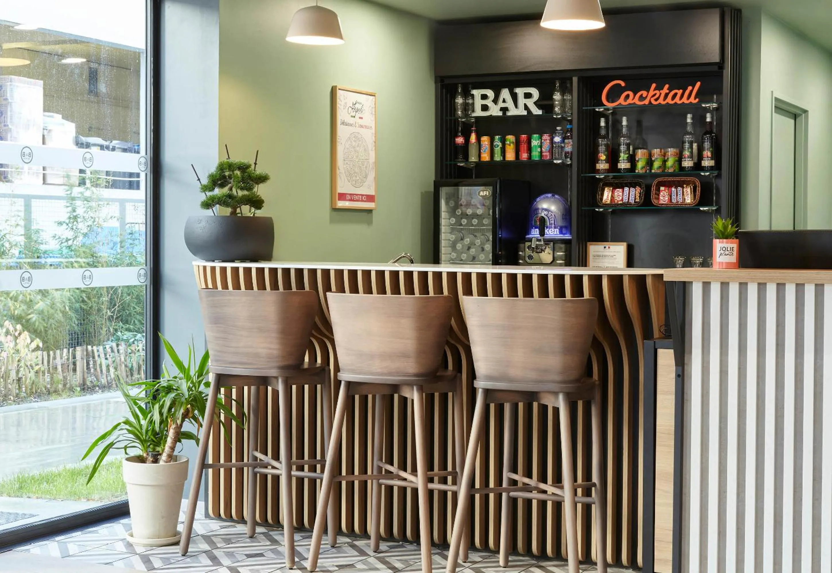 Lounge or bar in B&B HOTEL Paris Ivry Quai de Seine