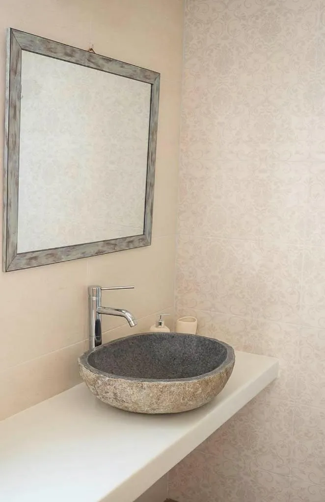 Bathroom in Anemoessa Studios