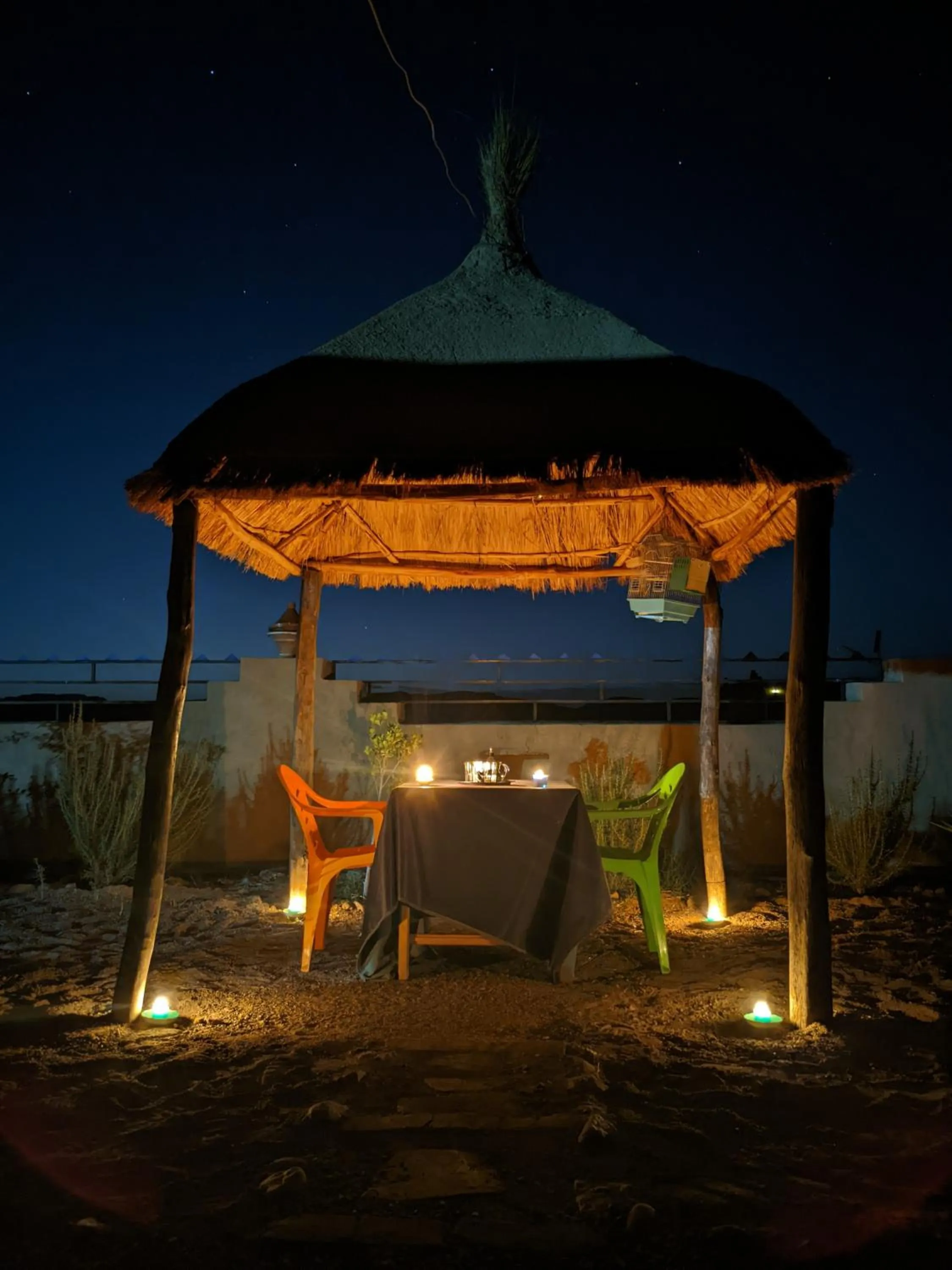 Night in Café restaurante shelter calm life