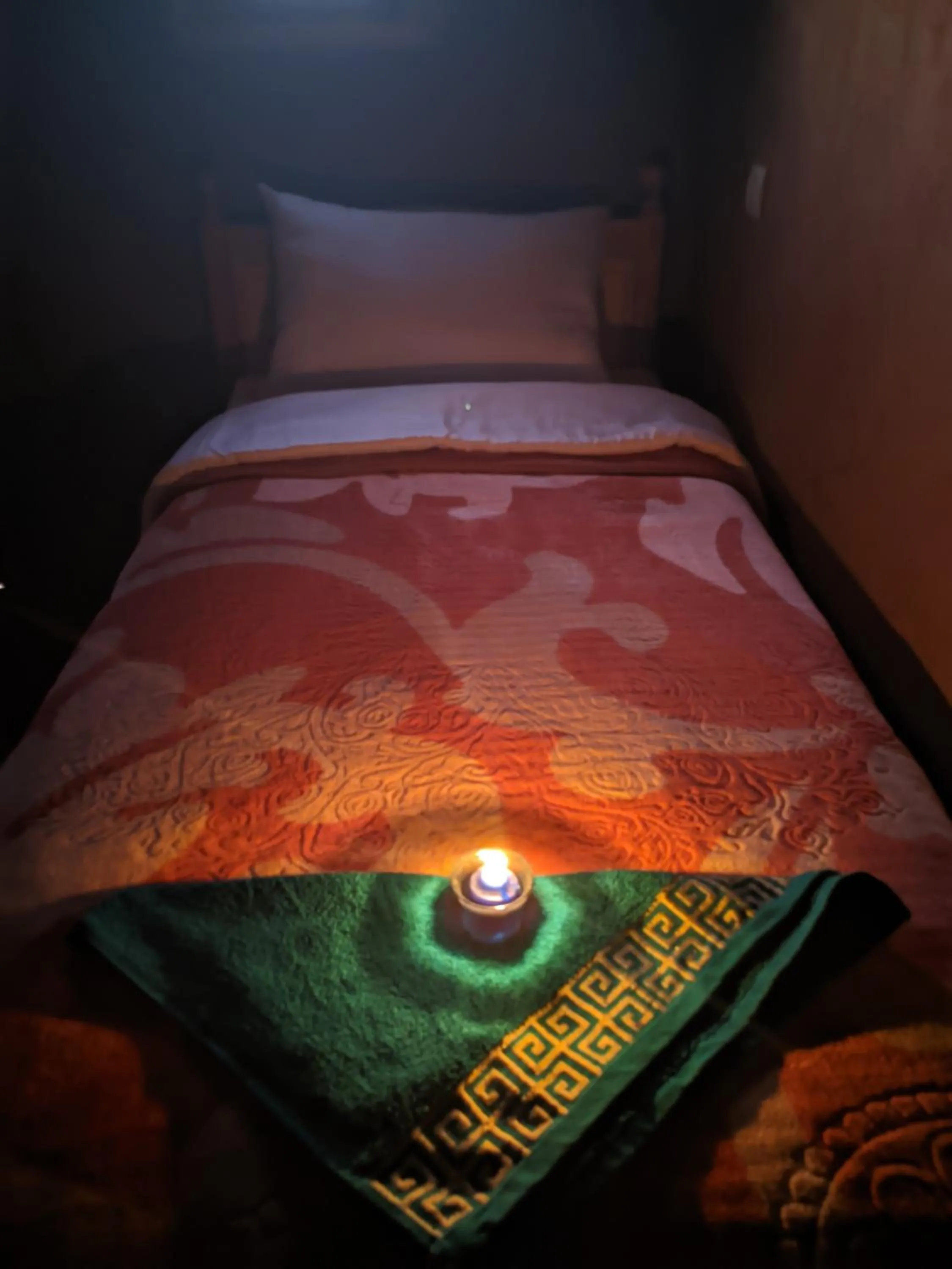 Bed in Café restaurante shelter calm life