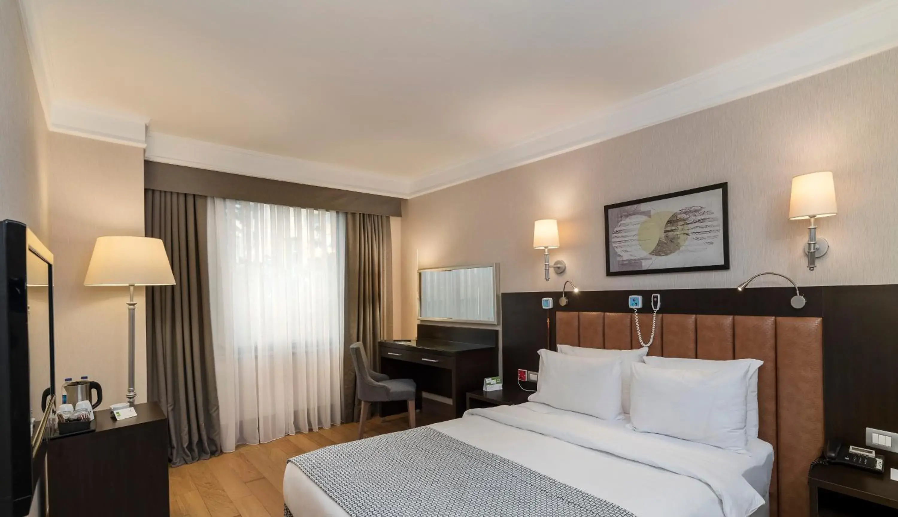 Standard King Room - Accessible in Holiday Inn Istanbul Old City by IHG Standard King Room - Accessible in Holiday Inn Istanbul Old City by IHG