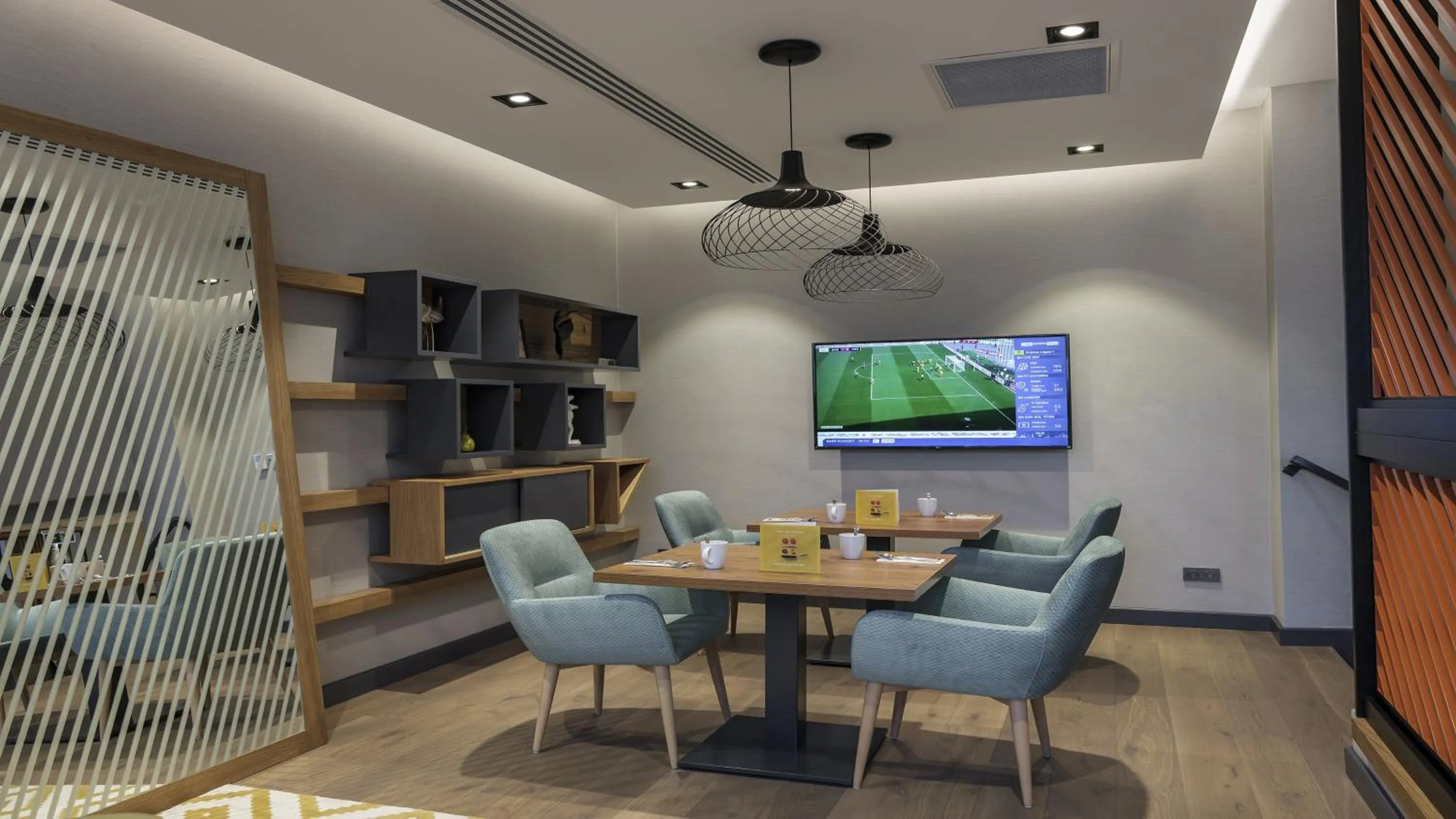 Restaurant/places to eat in Holiday Inn Istanbul Old City by IHG