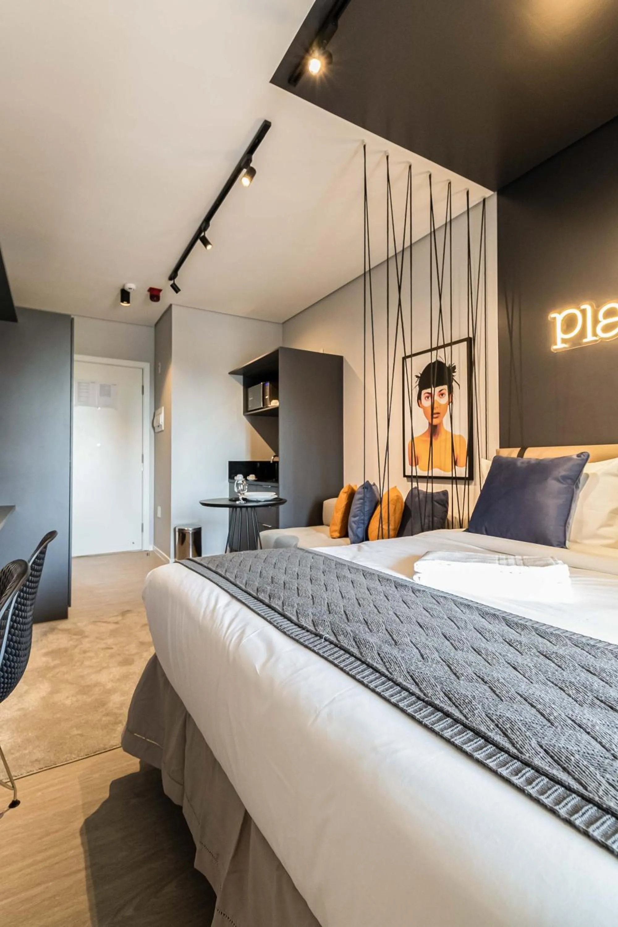 Bed in Charlie Houx - Studios Super Confortáveis em Pinheiros ao lado do metrô e a poucos passos da Faria Lima