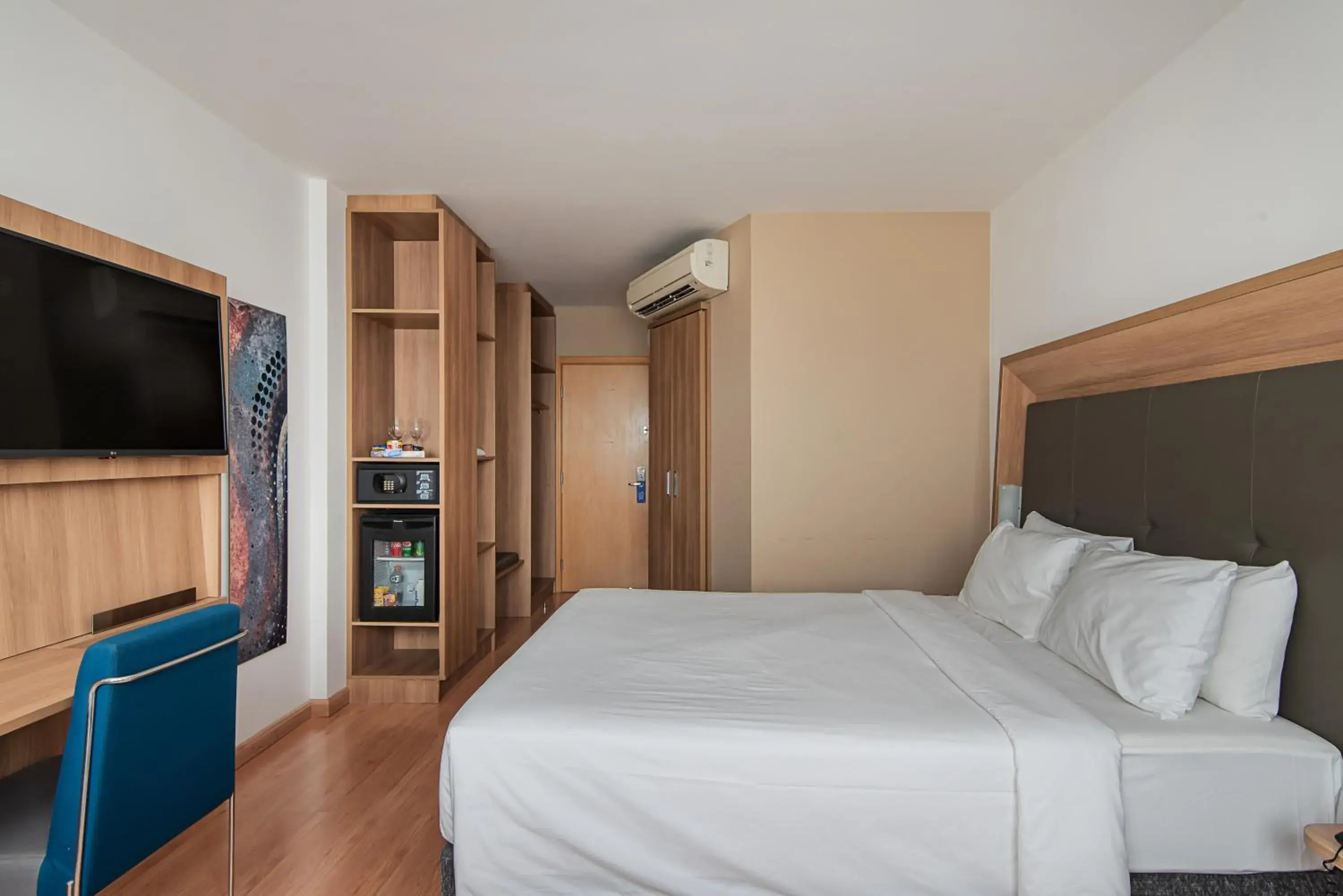 Business Queen Room - single occupancy - Non-Smoking in Wyndham Salvador Hangar Aeroporto Business Queen Room - single occupancy - Non-Smoking in Wyndham Salvador Hangar Aeroporto