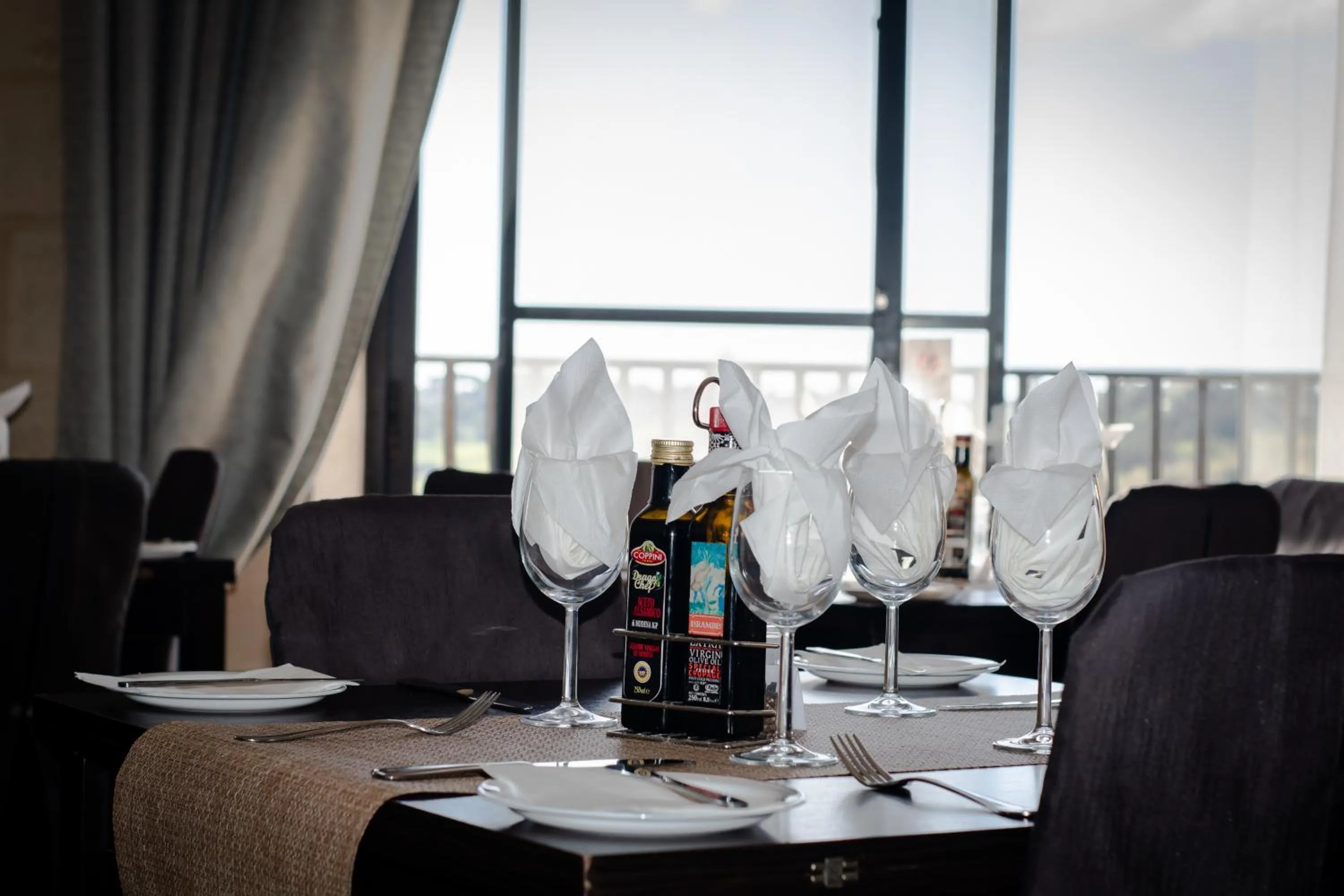 Restaurant/places to eat in Point de vue Guesthouse