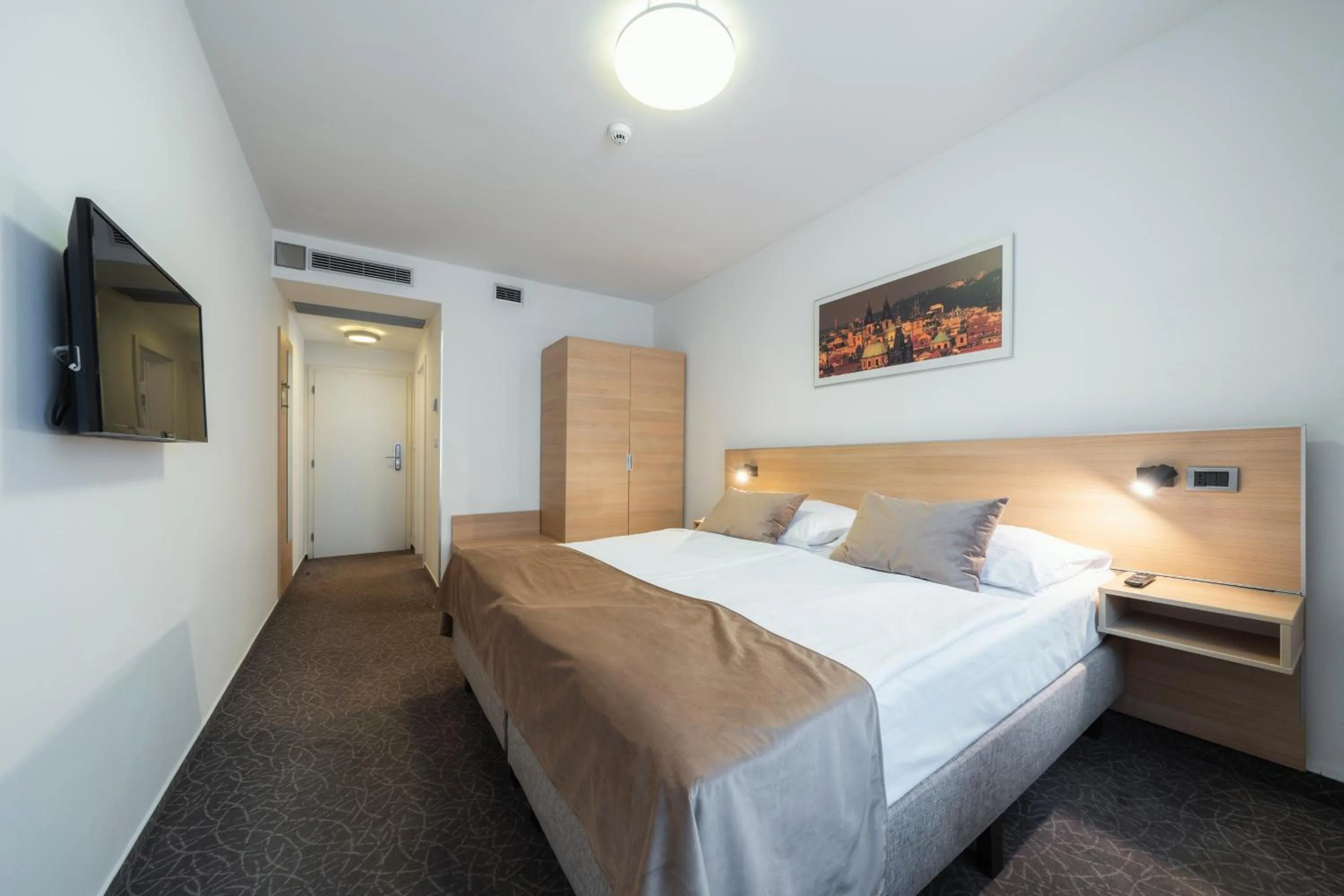 Photo of the whole room, Bed in Hotel Ehrlich Prague