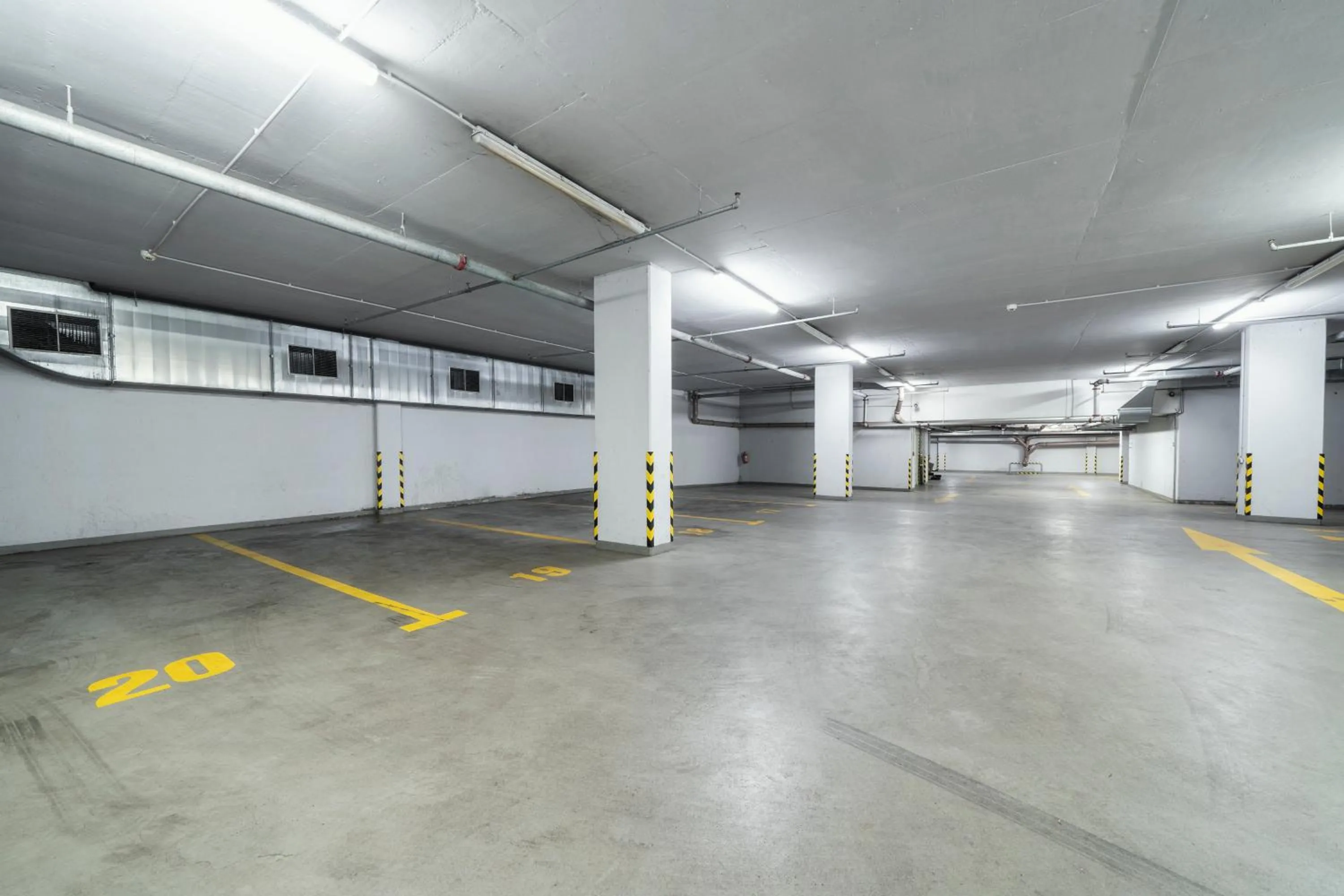 Parking in Hotel Ehrlich Prague