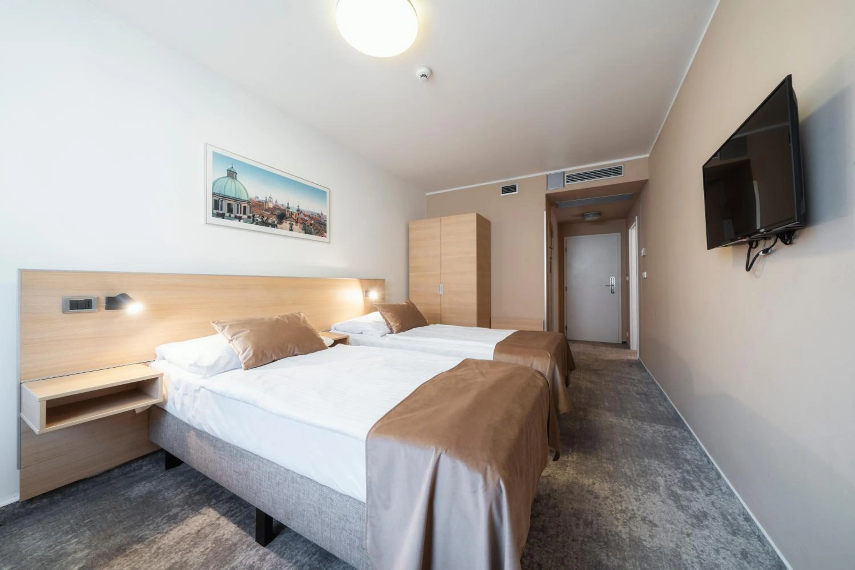 Photo of the whole room, Bed in Hotel Ehrlich Prague